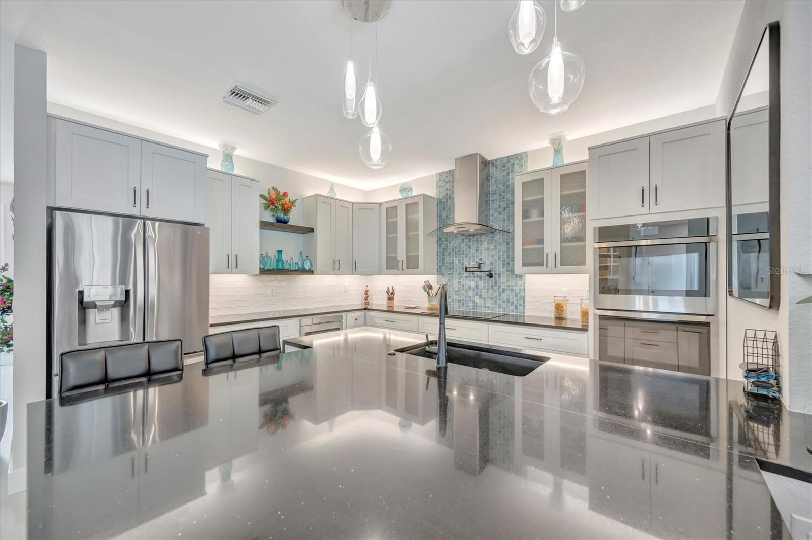 RIVER STRAND - Residential