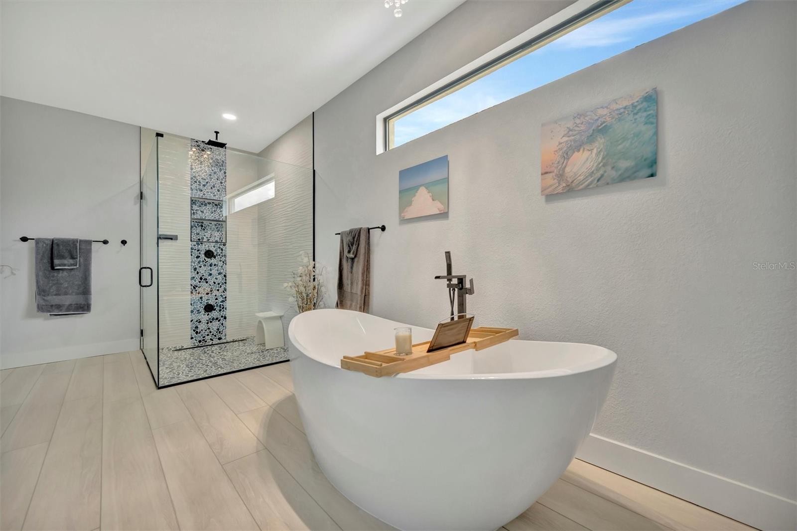 RIVER STRAND - Residential