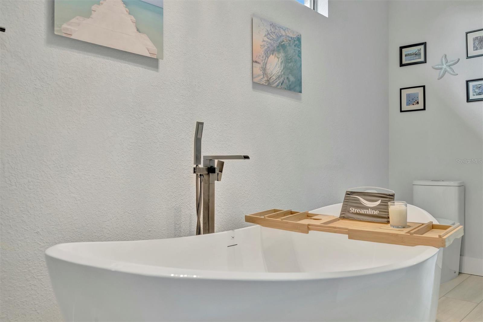 RIVER STRAND - Residential