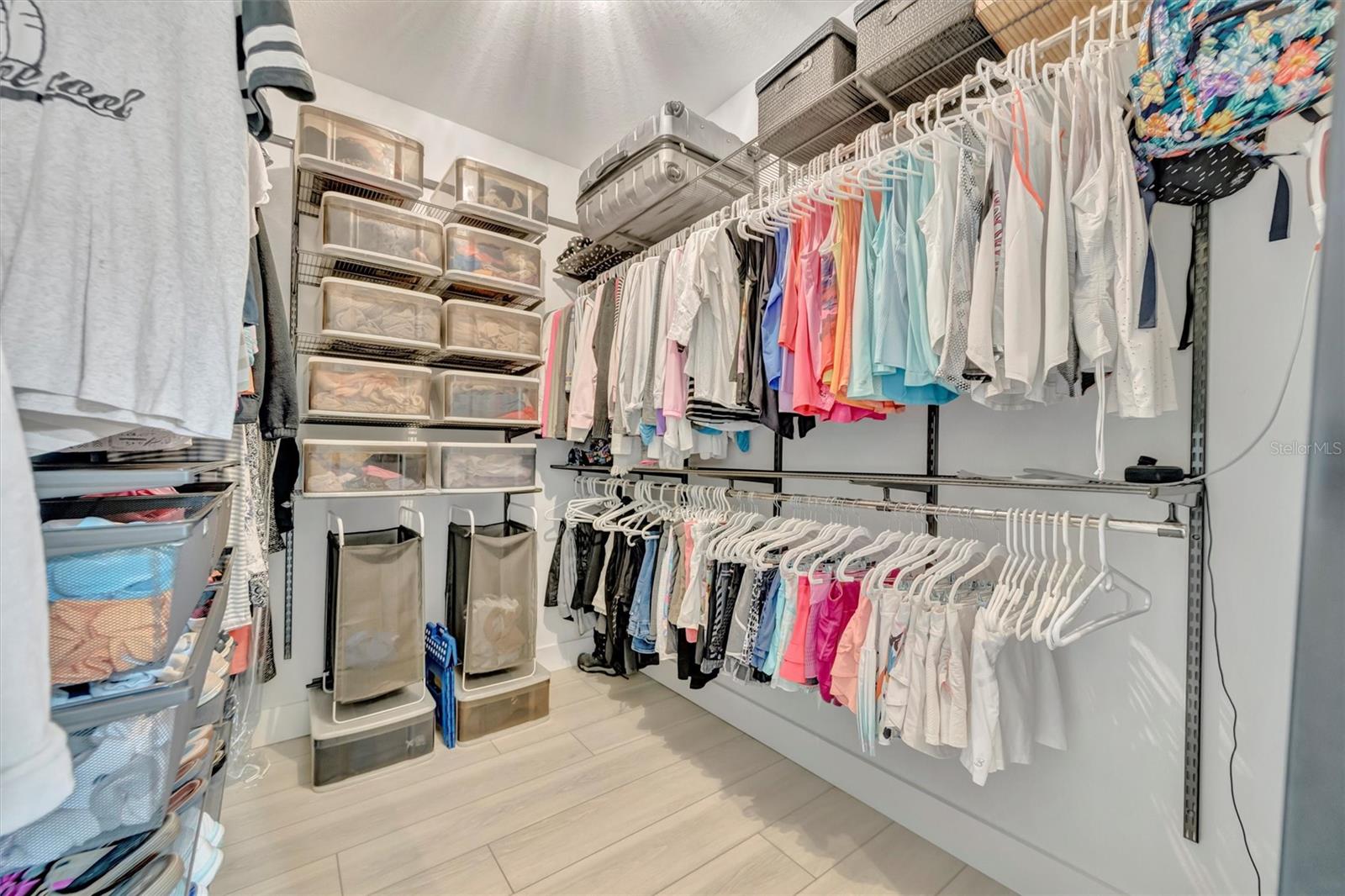 RIVER STRAND - Residential