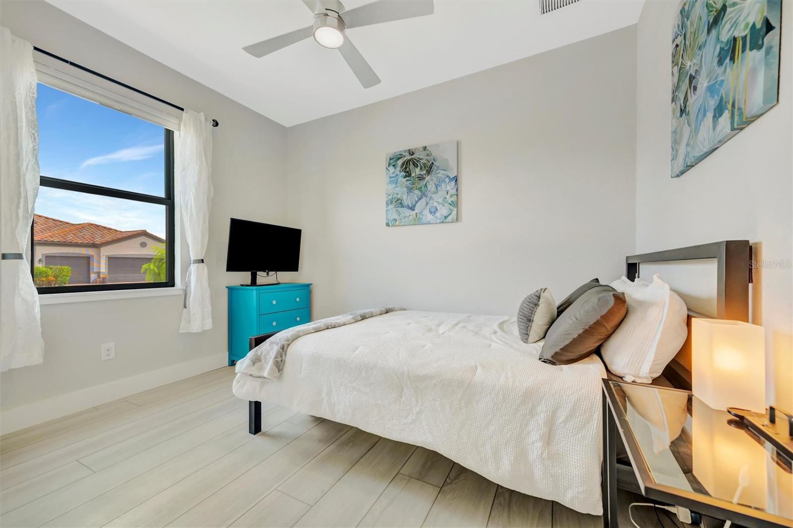 RIVER STRAND - Residential