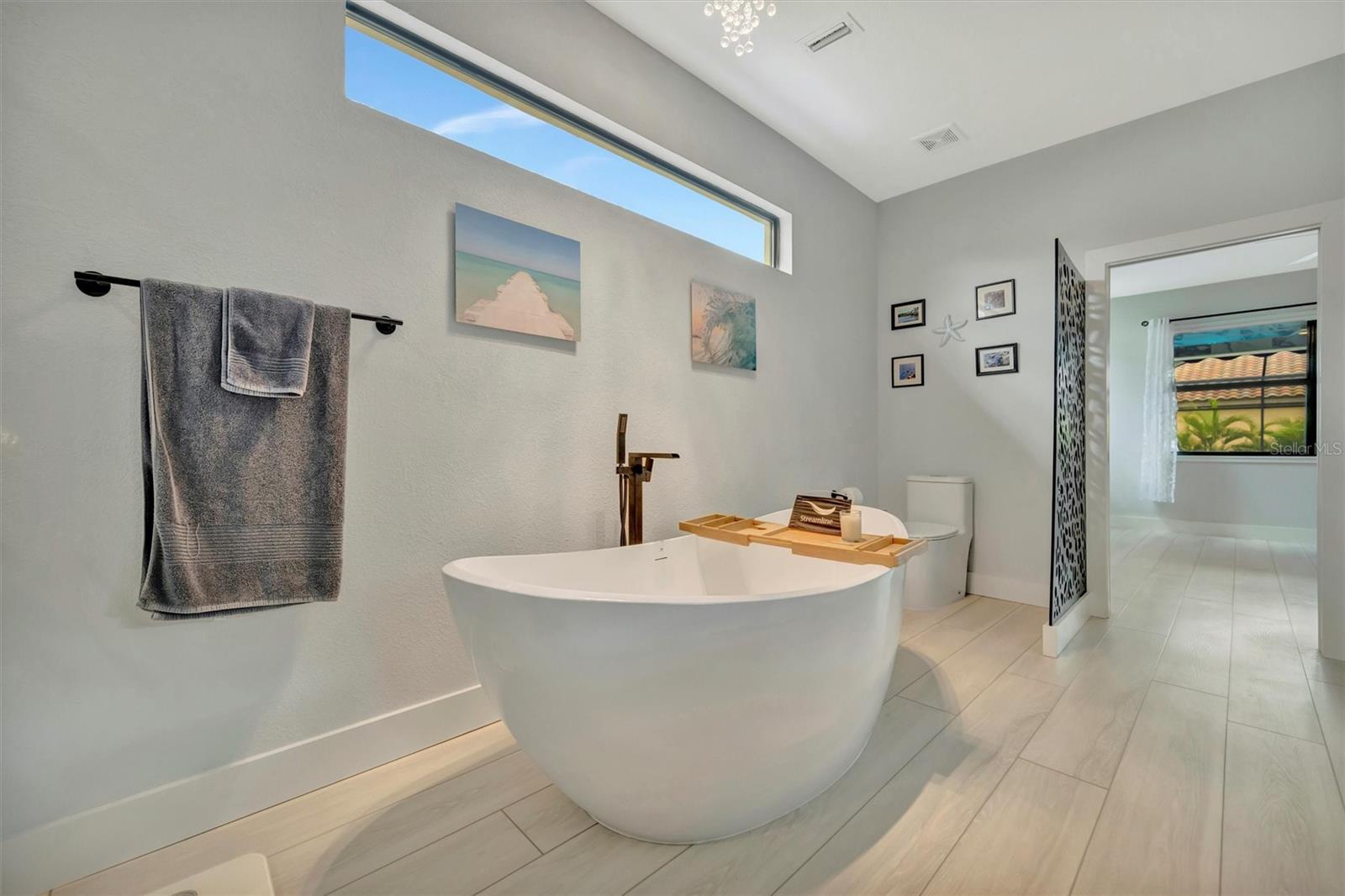 RIVER STRAND - Residential