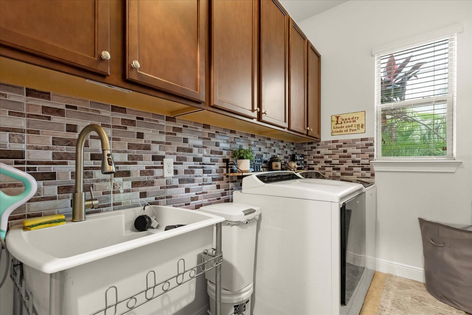 ENCLAVE - Residential