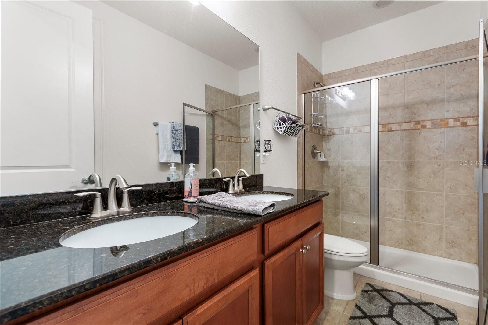 ENCLAVE - Residential