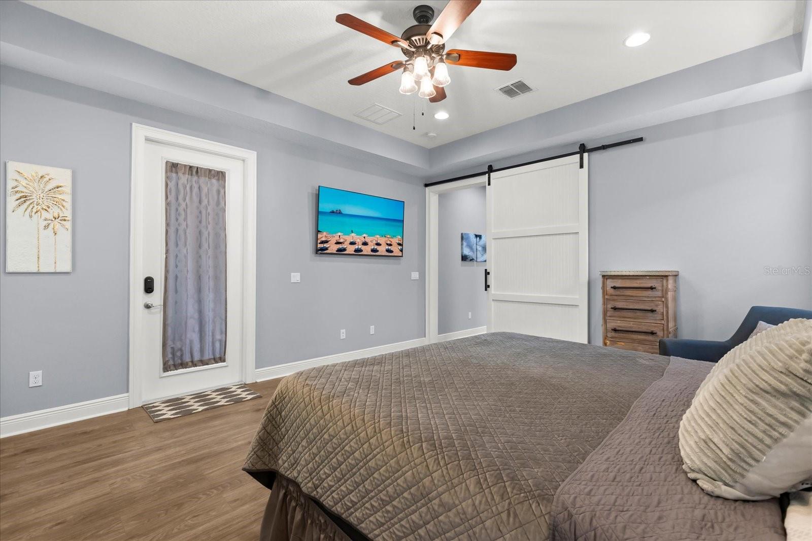 ENCLAVE - Residential