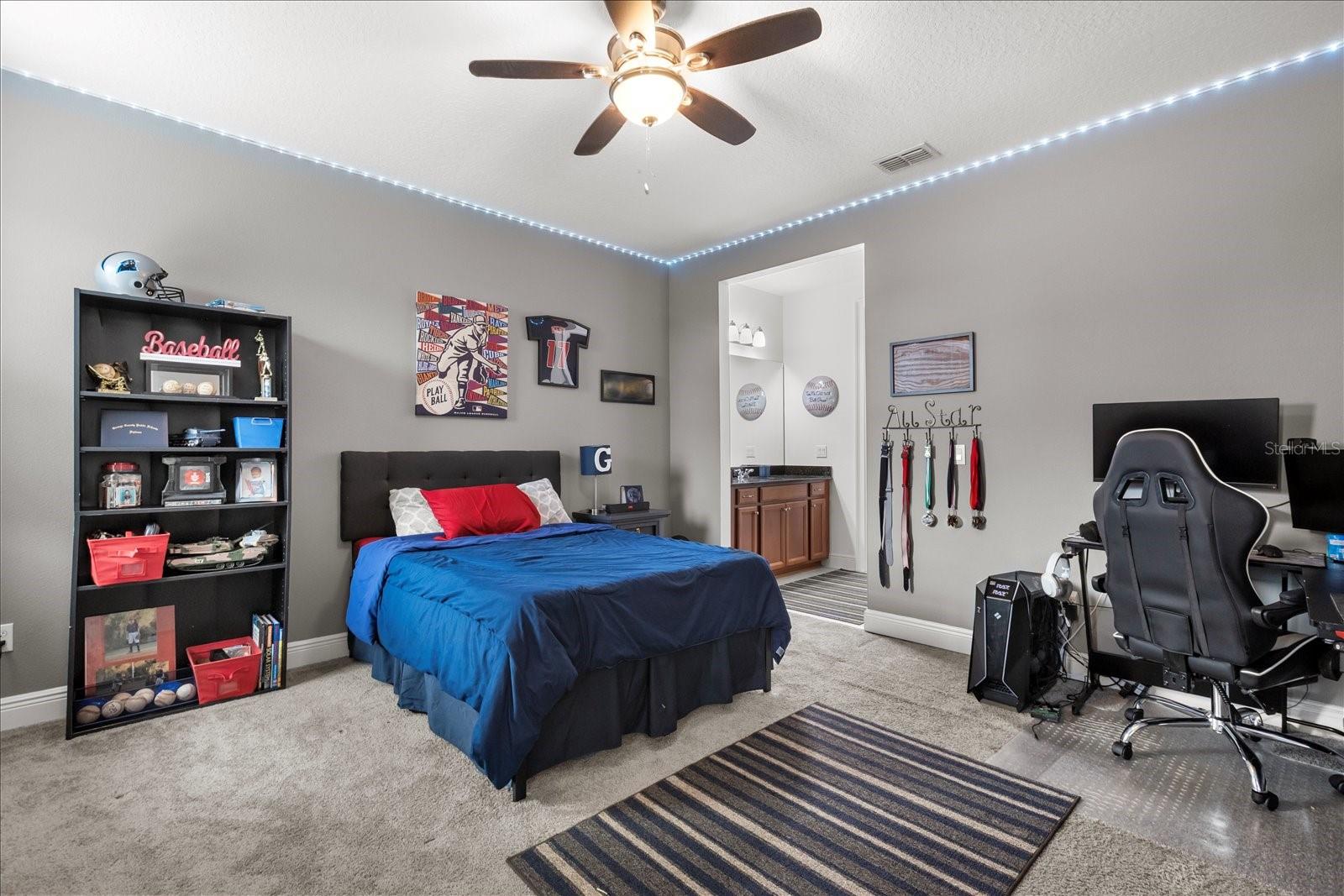 ENCLAVE - Residential