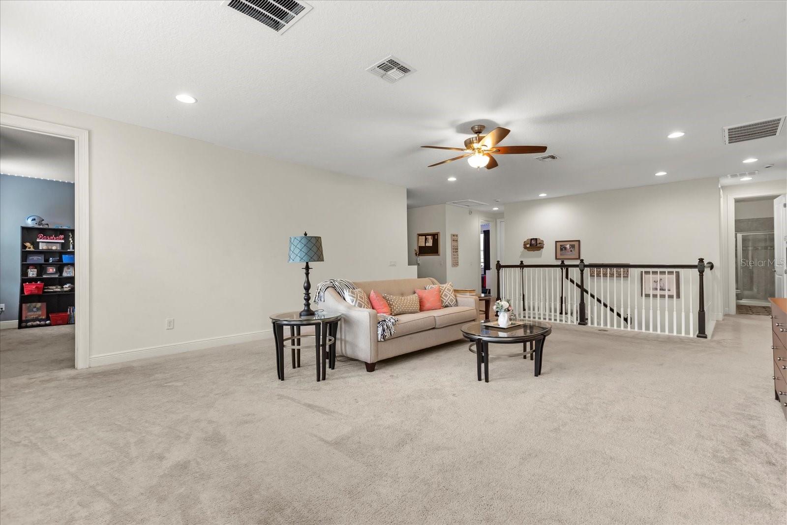 ENCLAVE - Residential