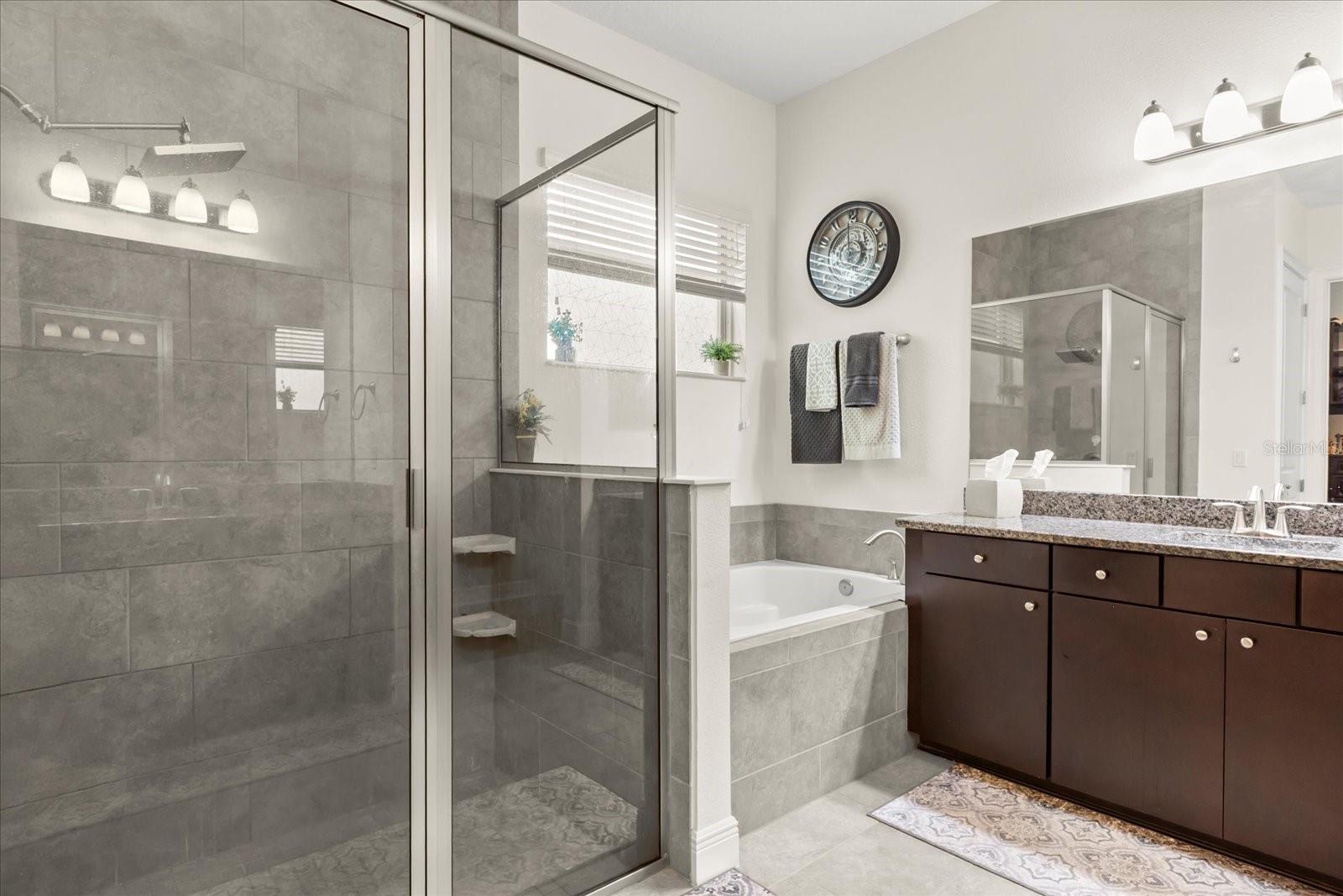 ENCLAVE - Residential