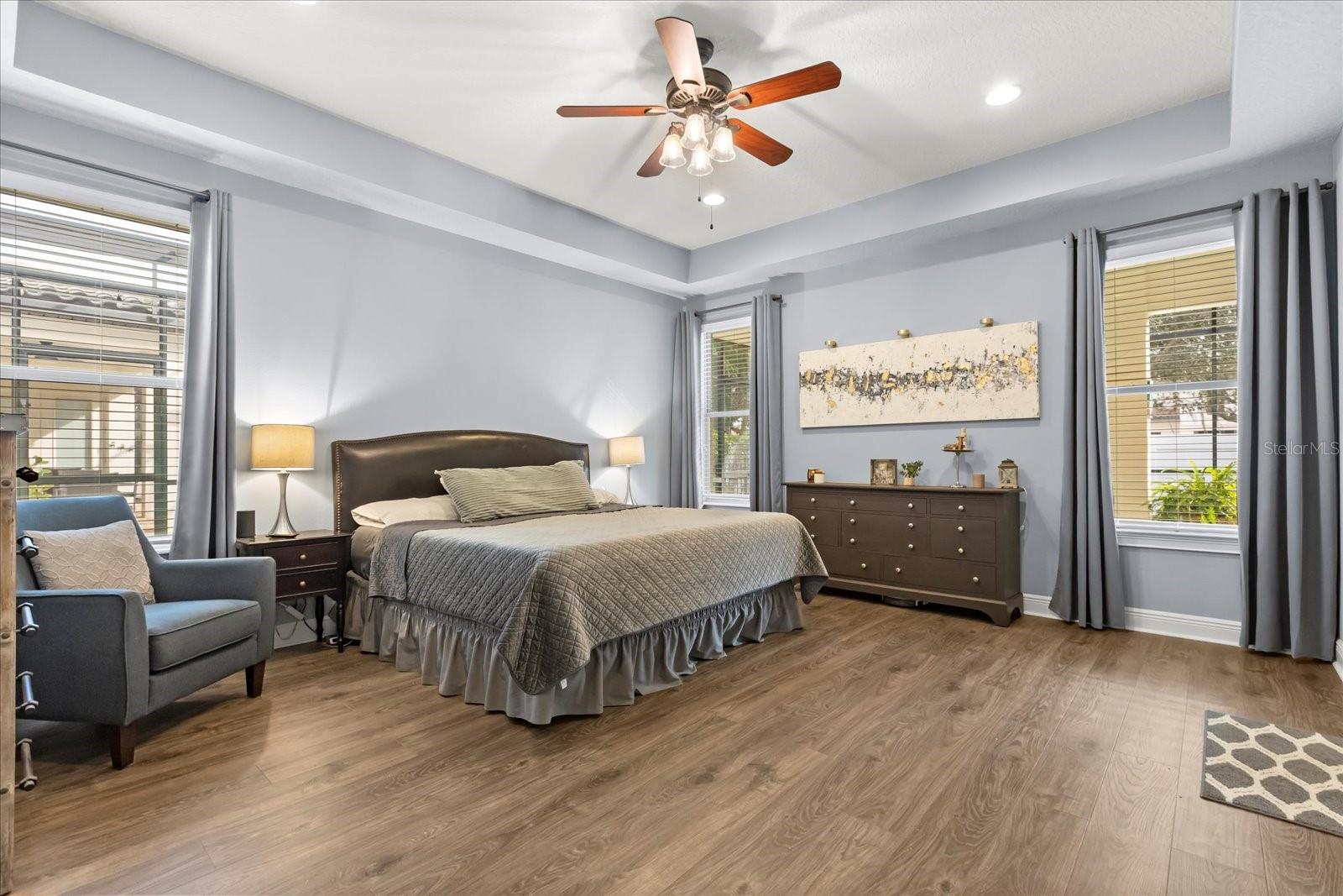 ENCLAVE - Residential