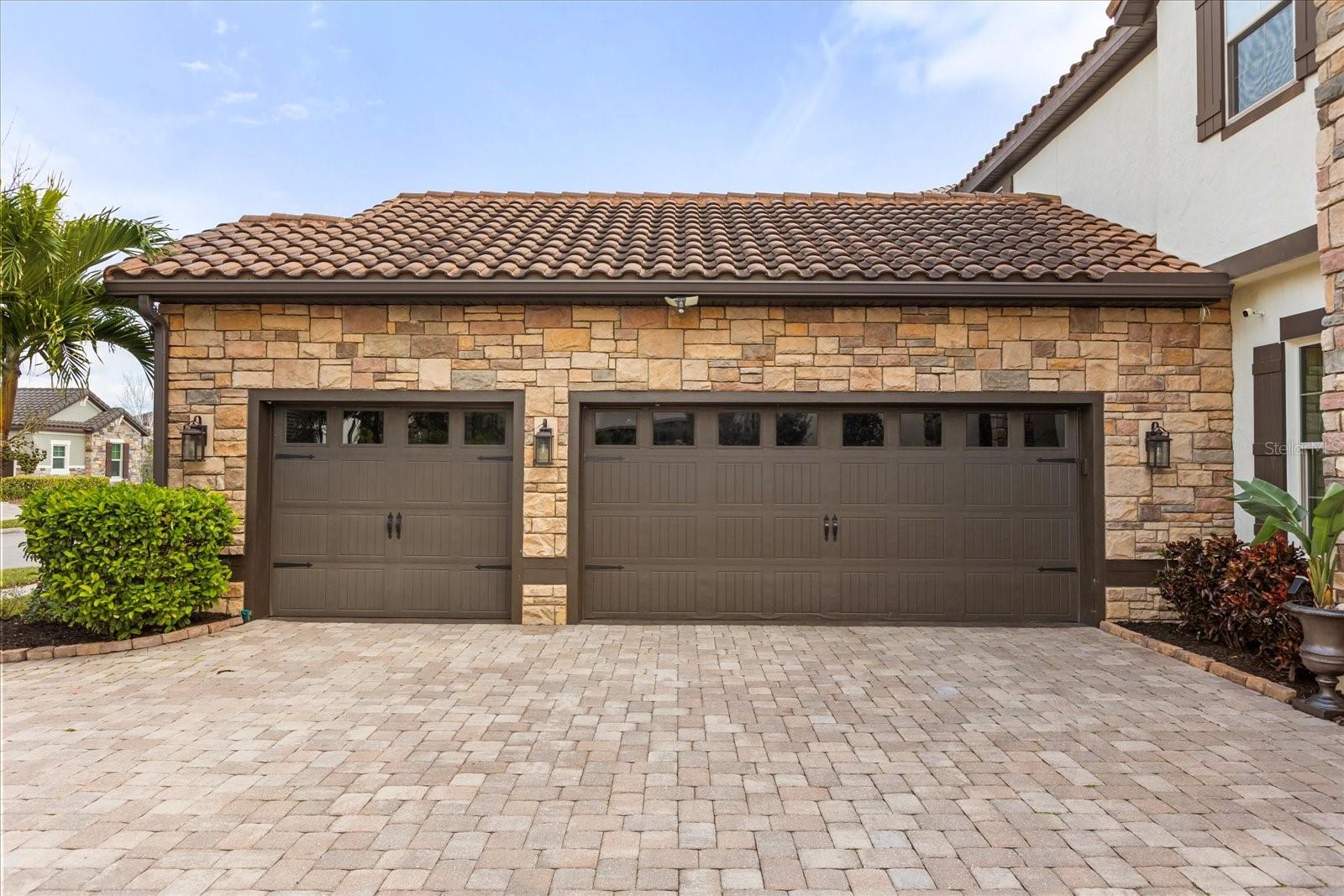 ENCLAVE - Residential