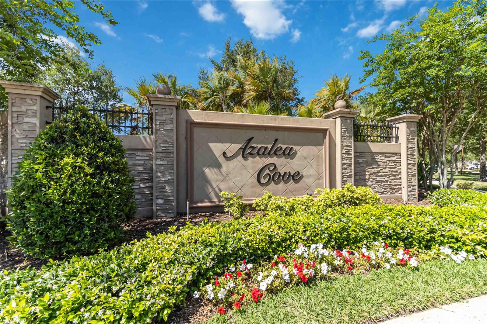 7545 AZALEA COVE CIRCLE