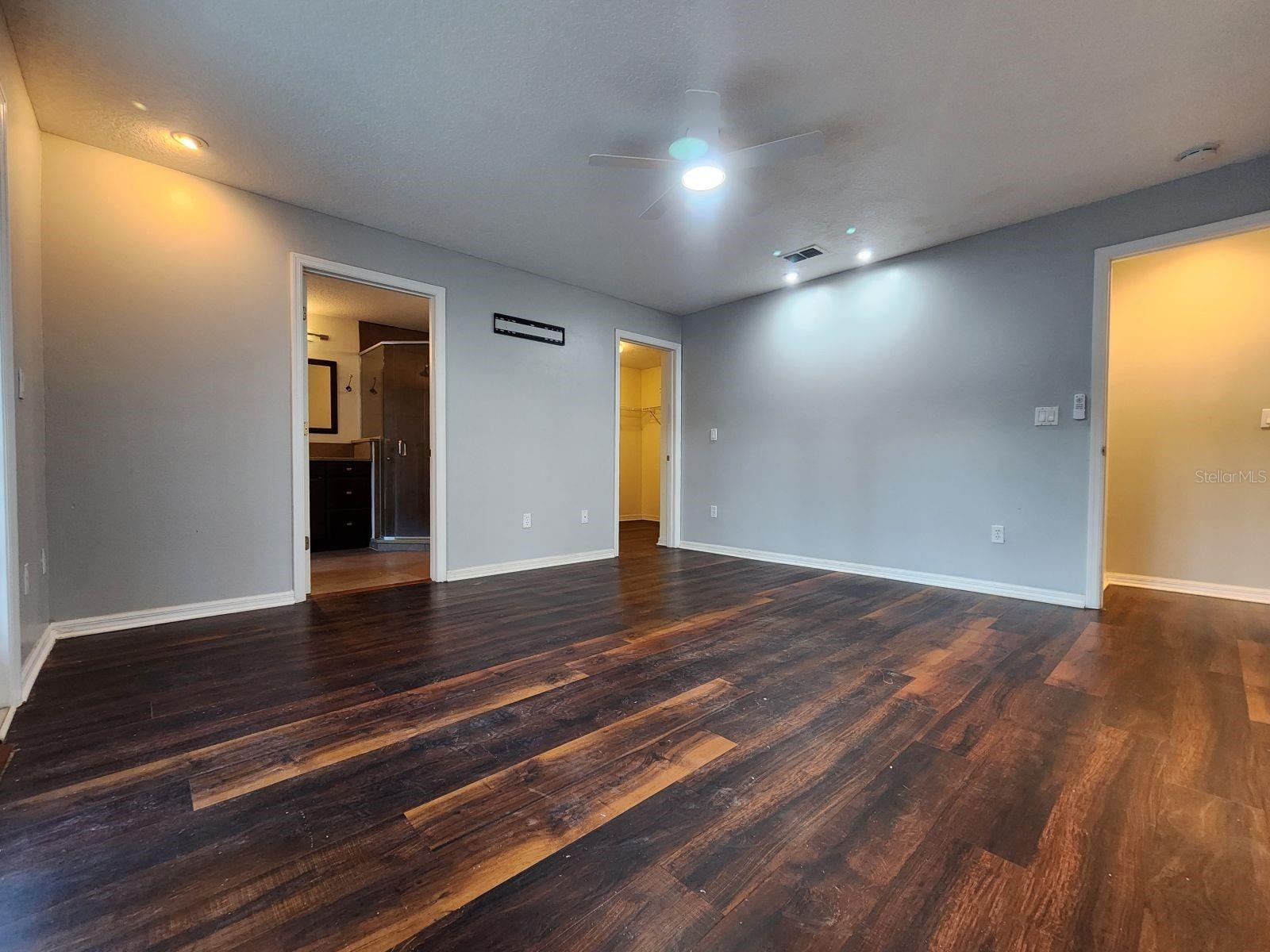 WAVERLEE WOODS UNIT 2 - Residential Lease