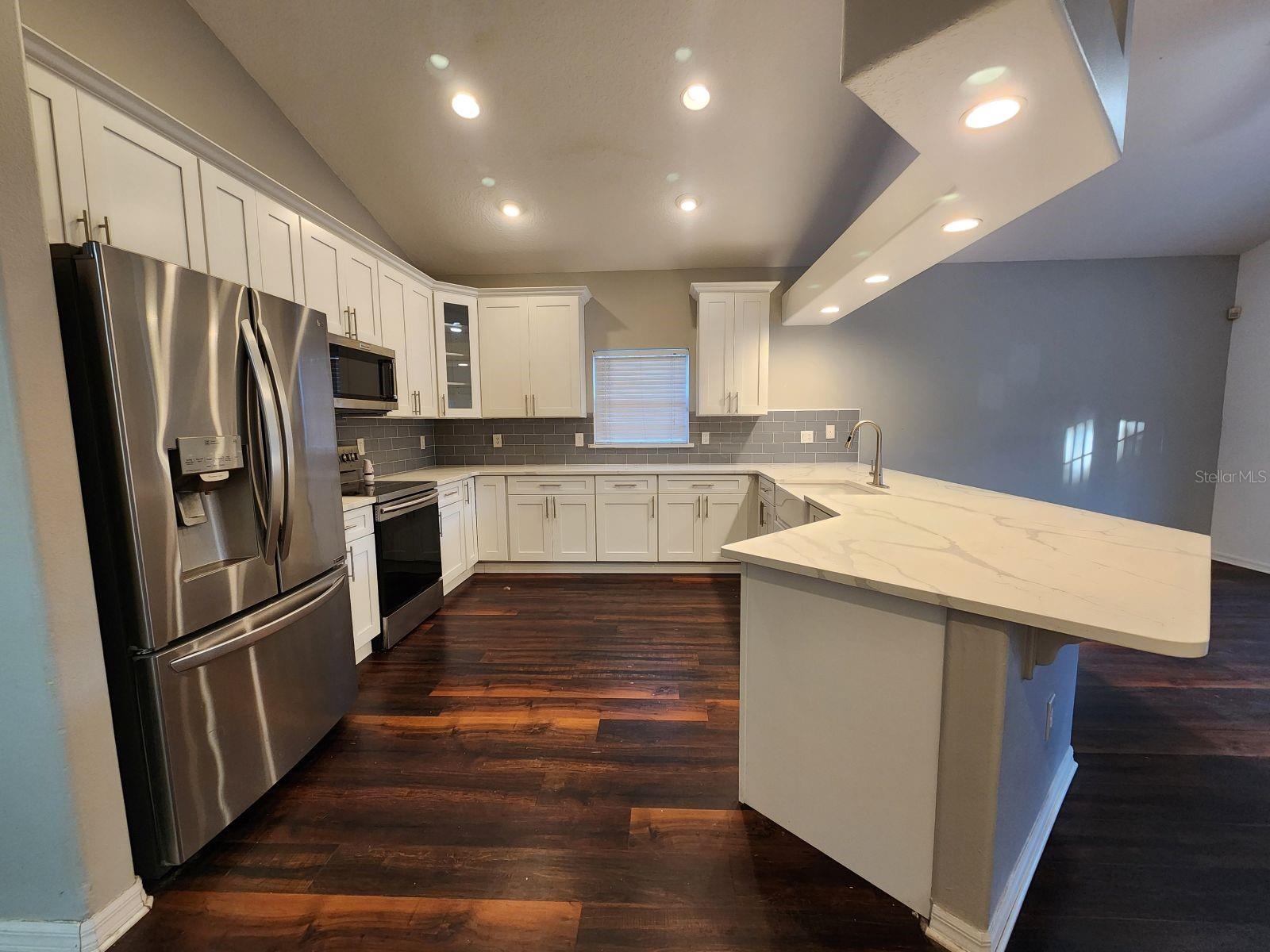 WAVERLEE WOODS UNIT 2 - Residential Lease