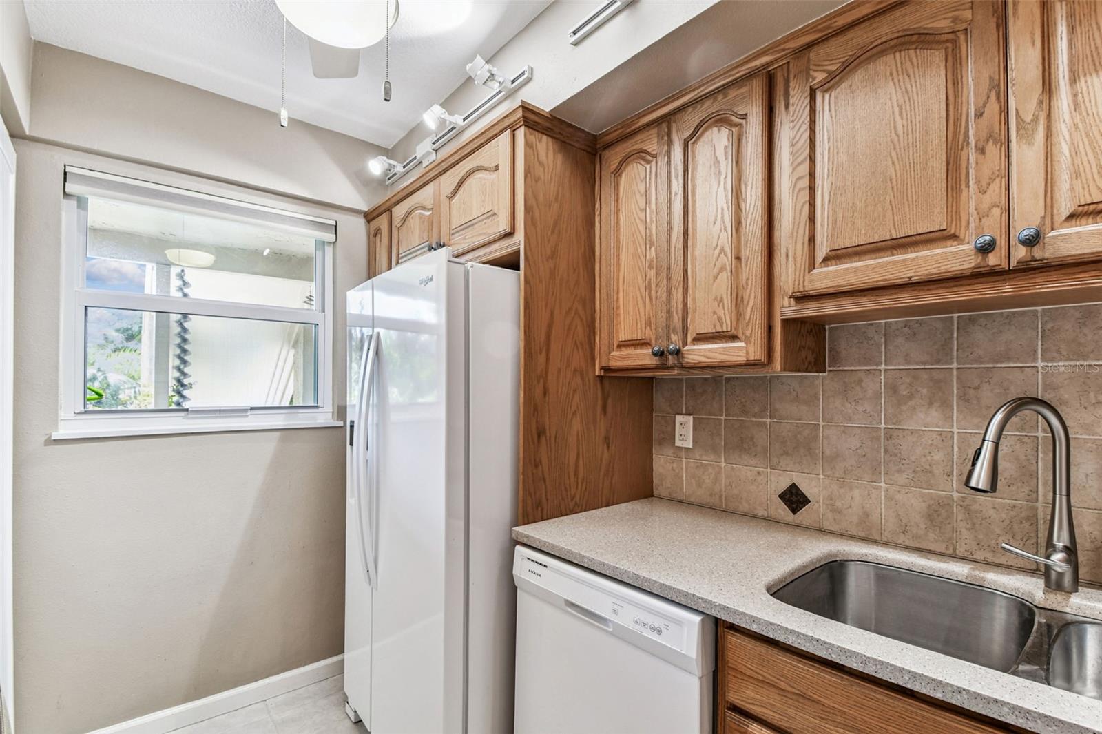 WINDRUSH BAY CONDO - Residential