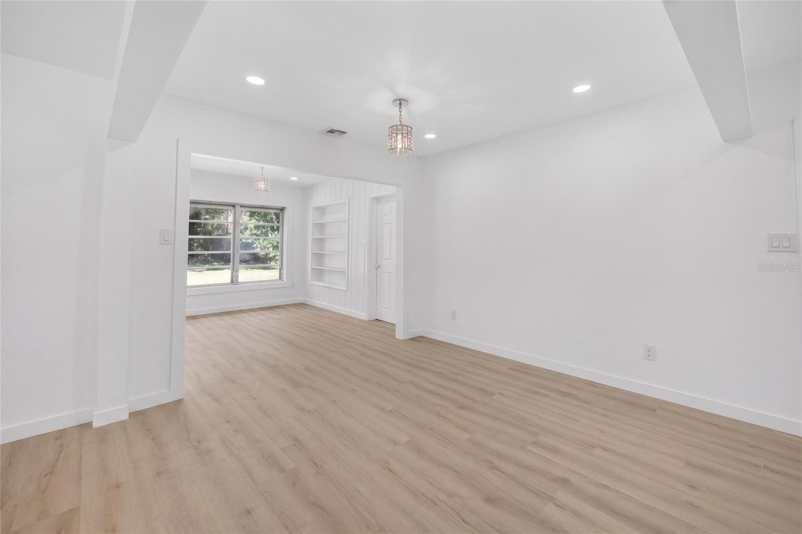 DESOTO ACRES - Residential