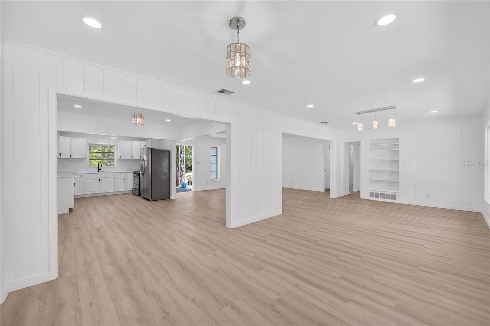 DESOTO ACRES - Residential
