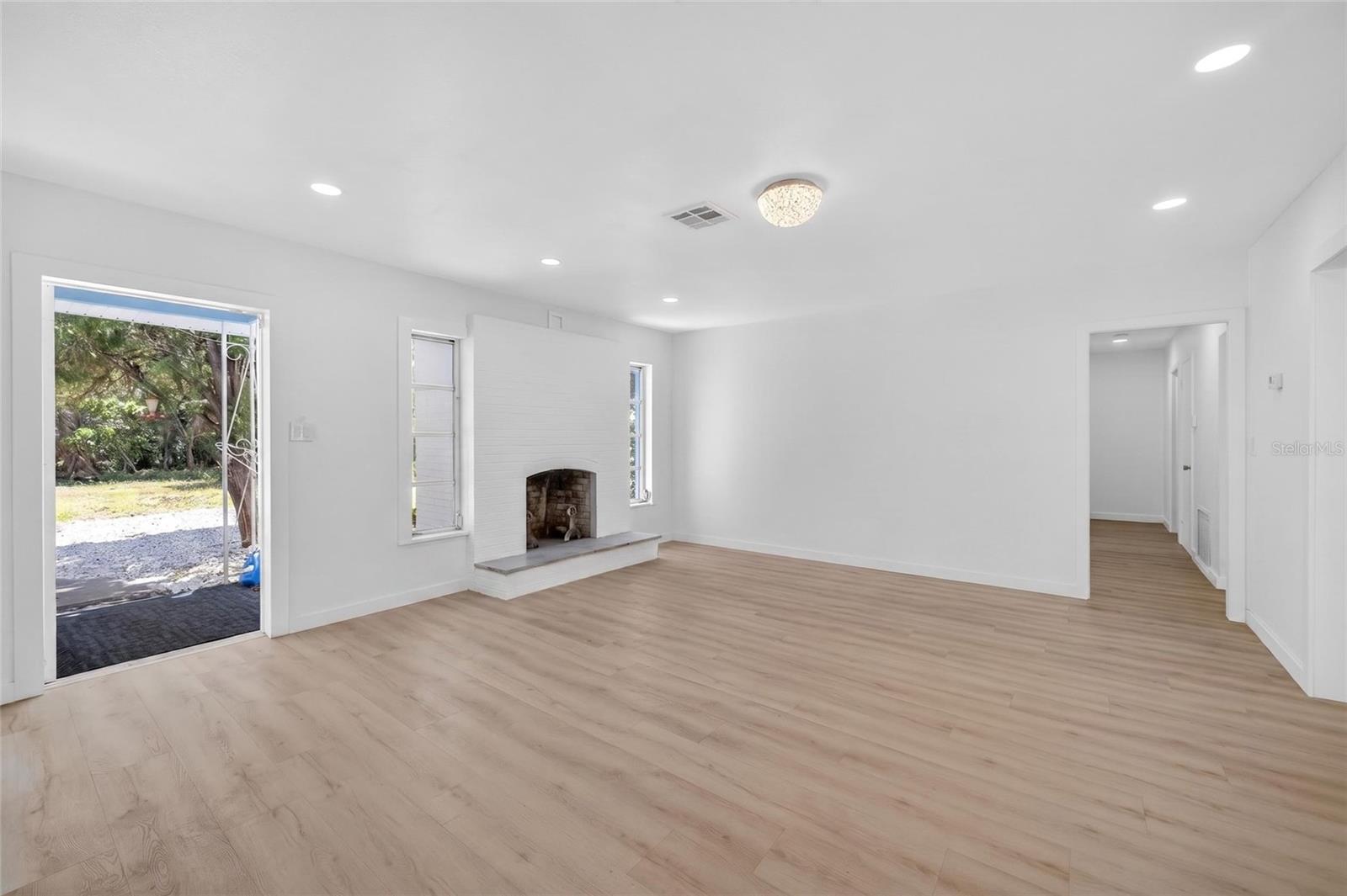 DESOTO ACRES - Residential
