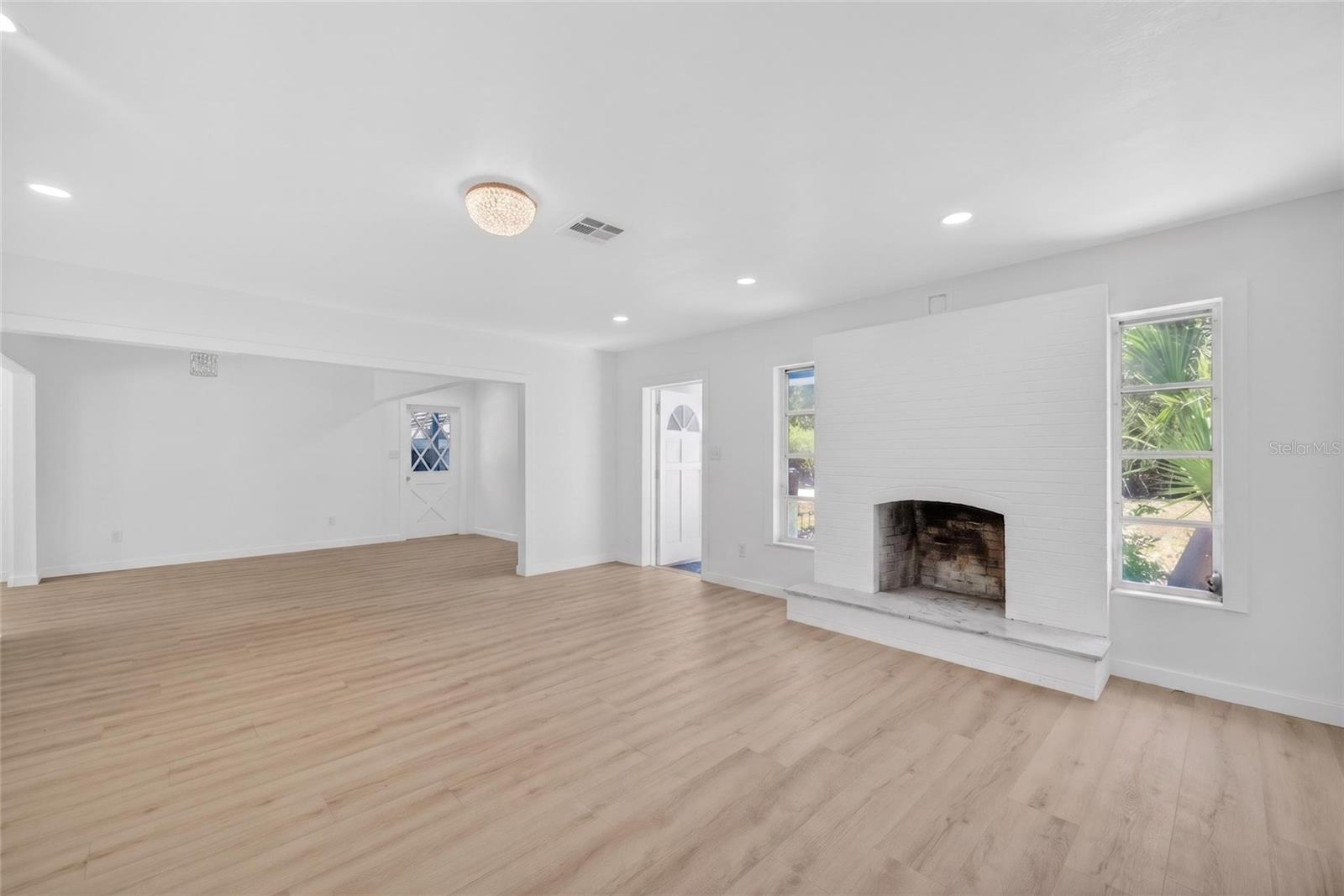 DESOTO ACRES - Residential