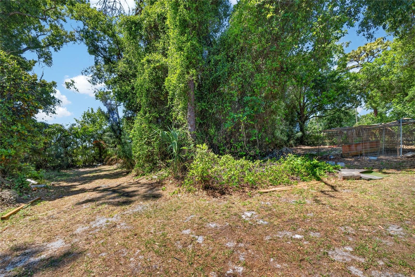 DESOTO ACRES - Residential
