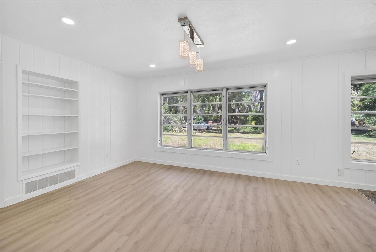 DESOTO ACRES - Residential