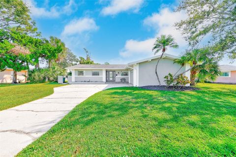 Photo of 7195 Augusta Boulevard, Seminole, FL 33777 (MLS # TB8449487)