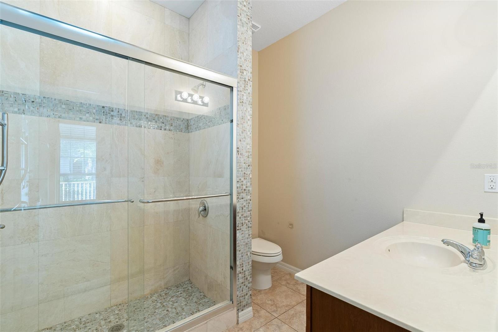 PRESTON SQUARE - Residential