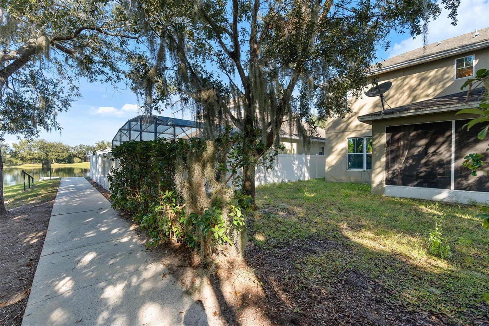 PRESTON SQUARE - Residential