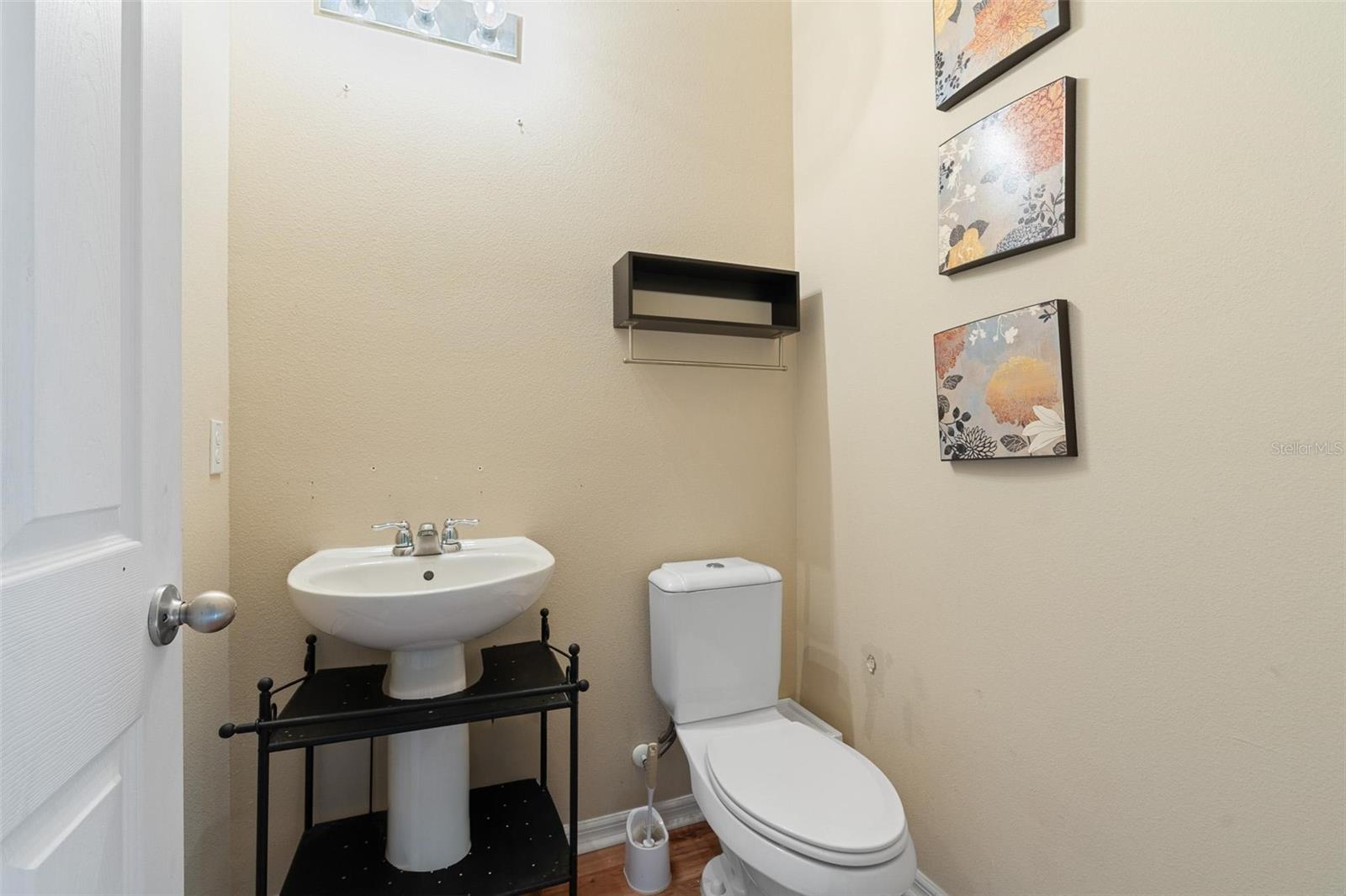 PRESTON SQUARE - Residential