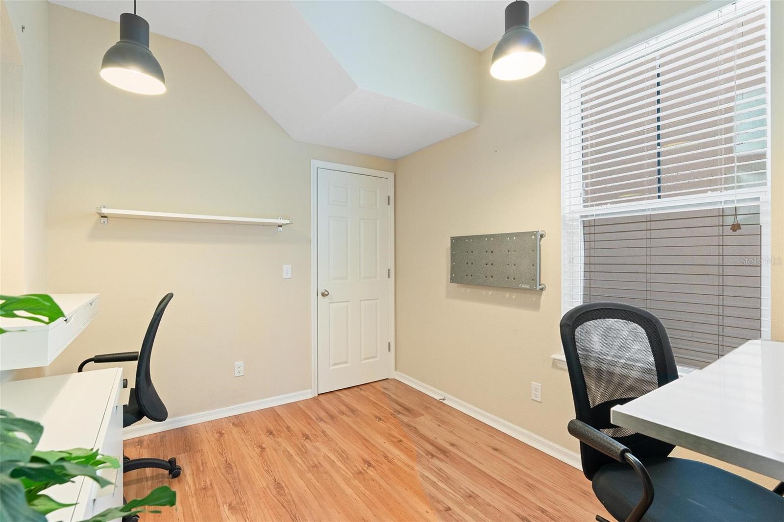 PRESTON SQUARE - Residential