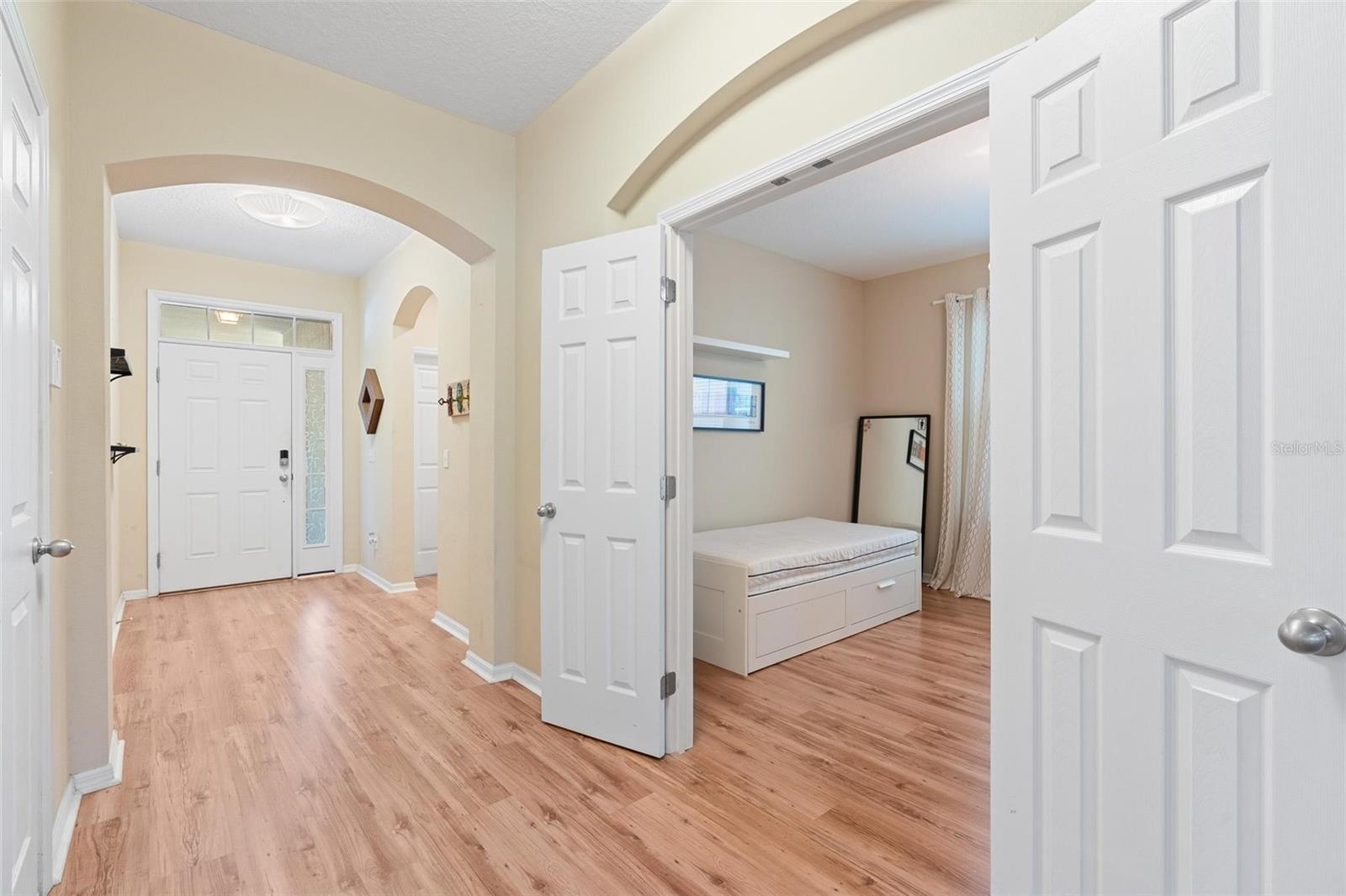 PRESTON SQUARE - Residential