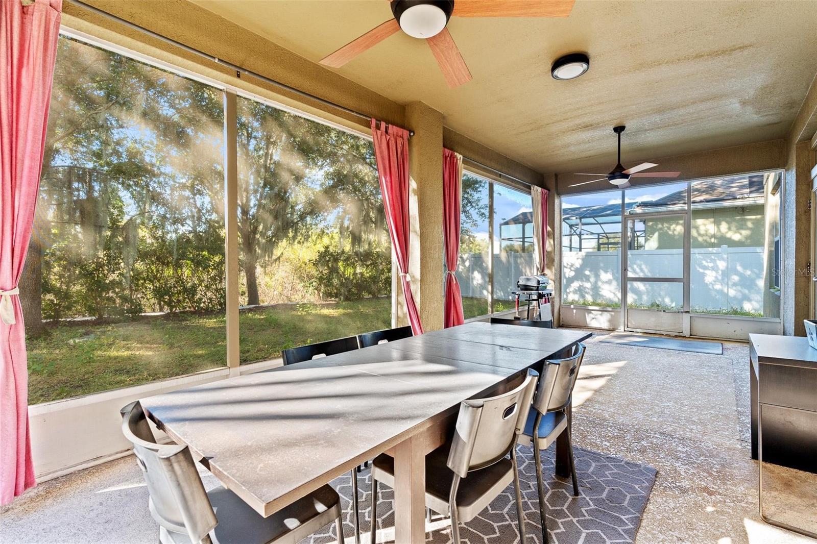 PRESTON SQUARE - Residential