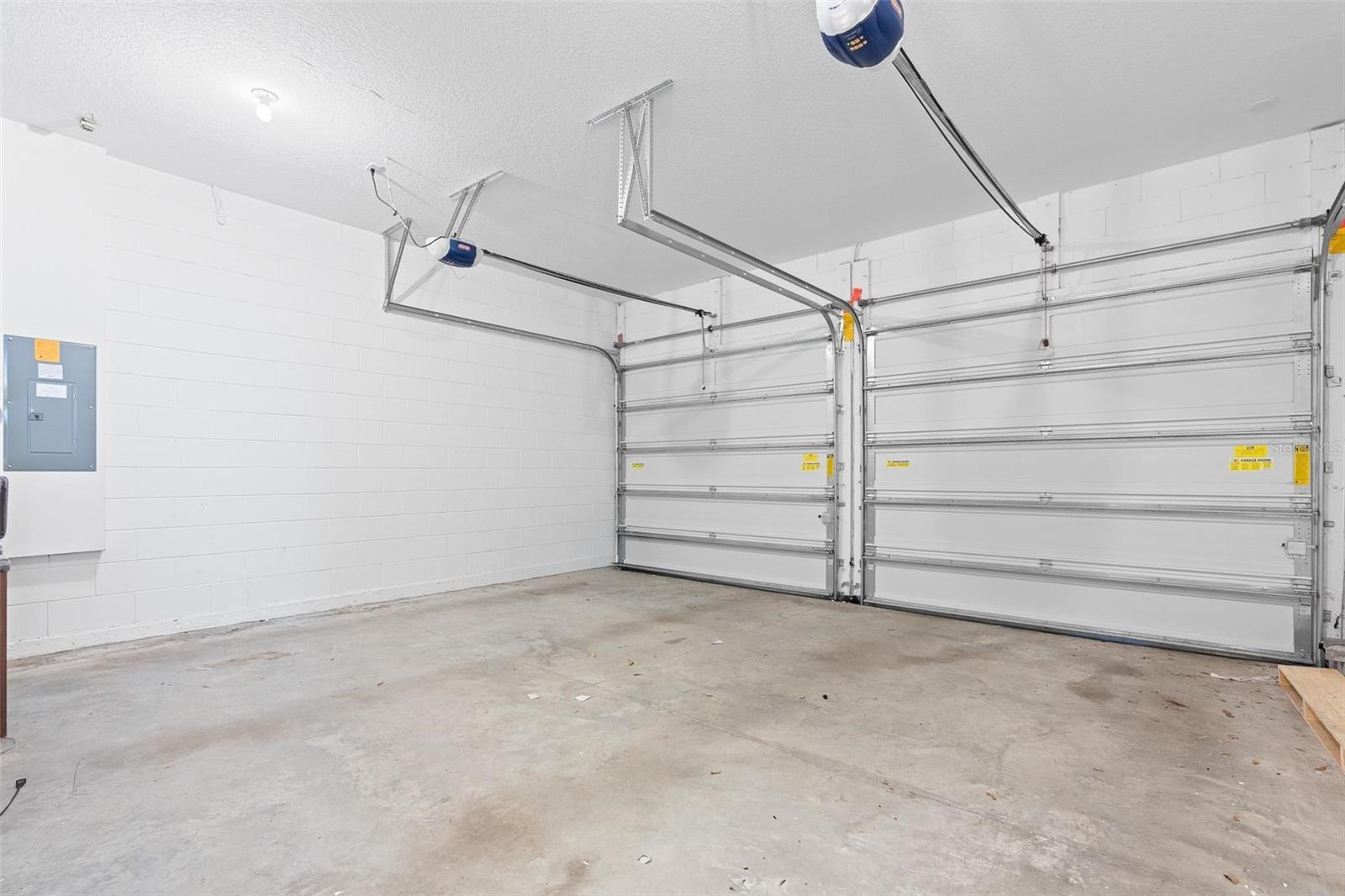 PRESTON SQUARE - Residential