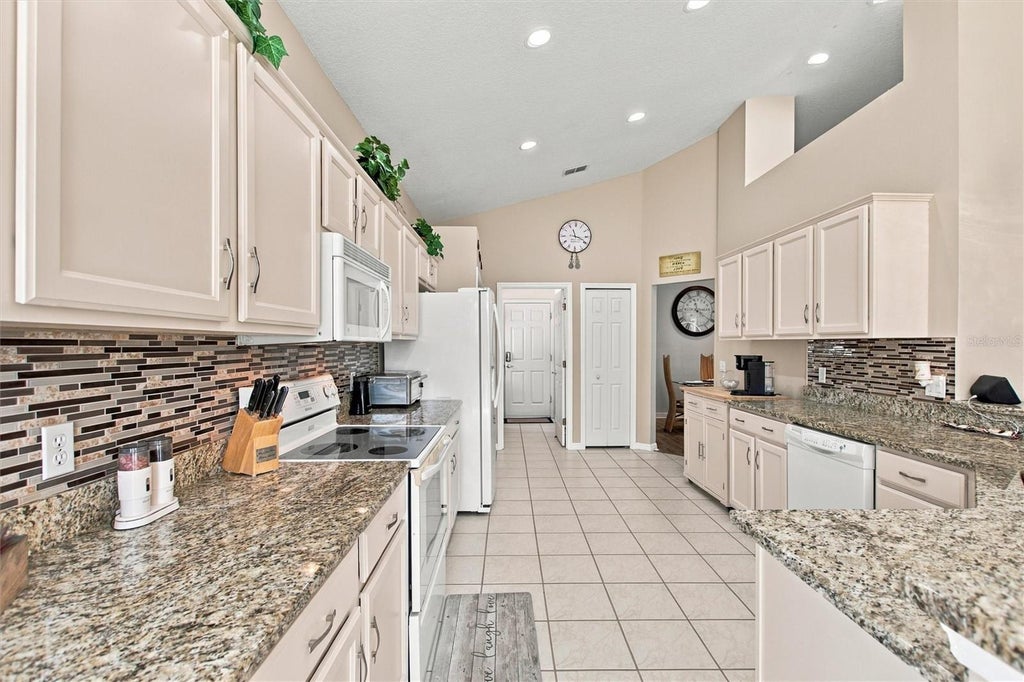 Photo of 217 Fleming Ln, Davenport, FL 33837 (MLS # S5158473)