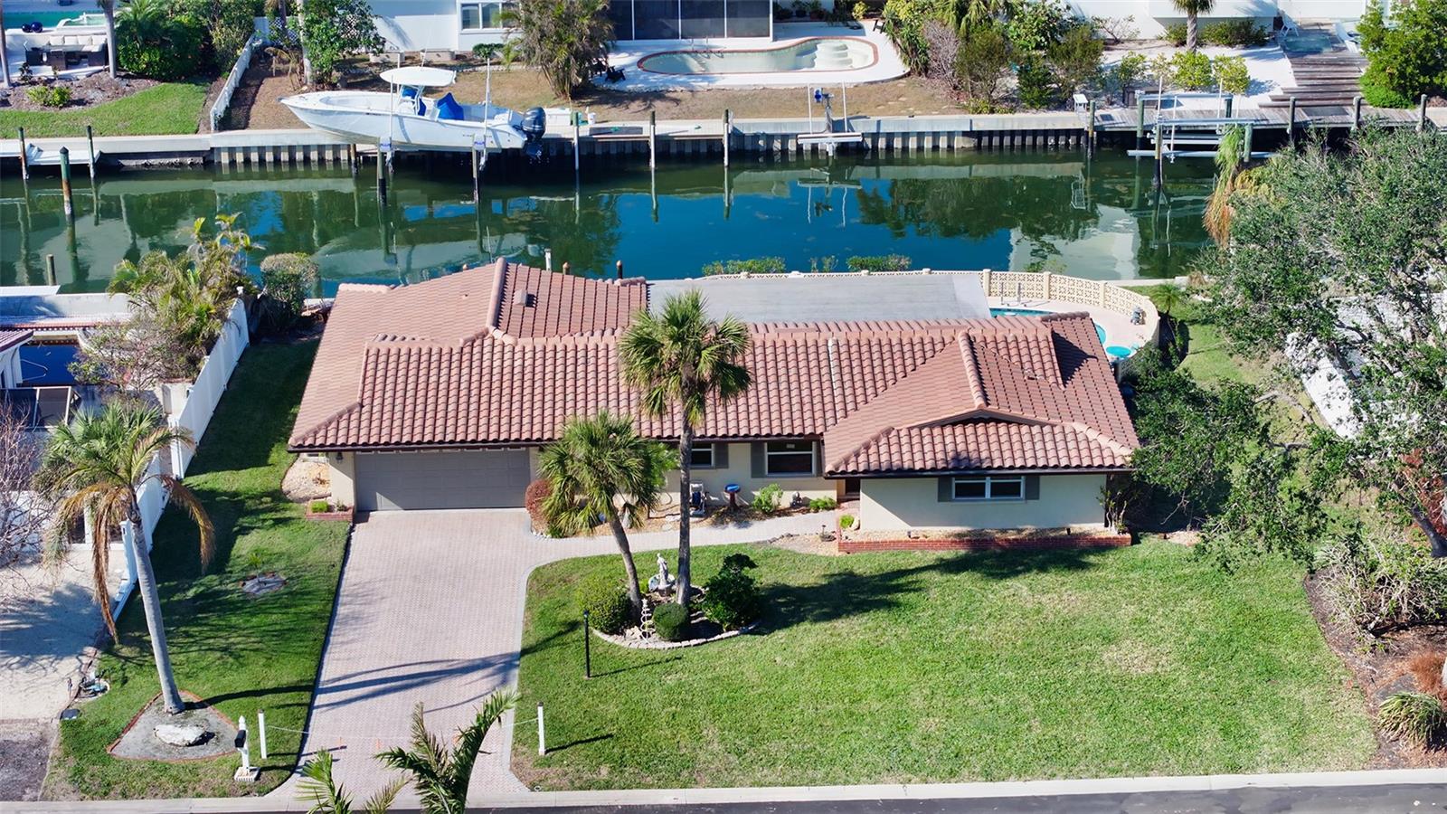 537 HALYARD LANE