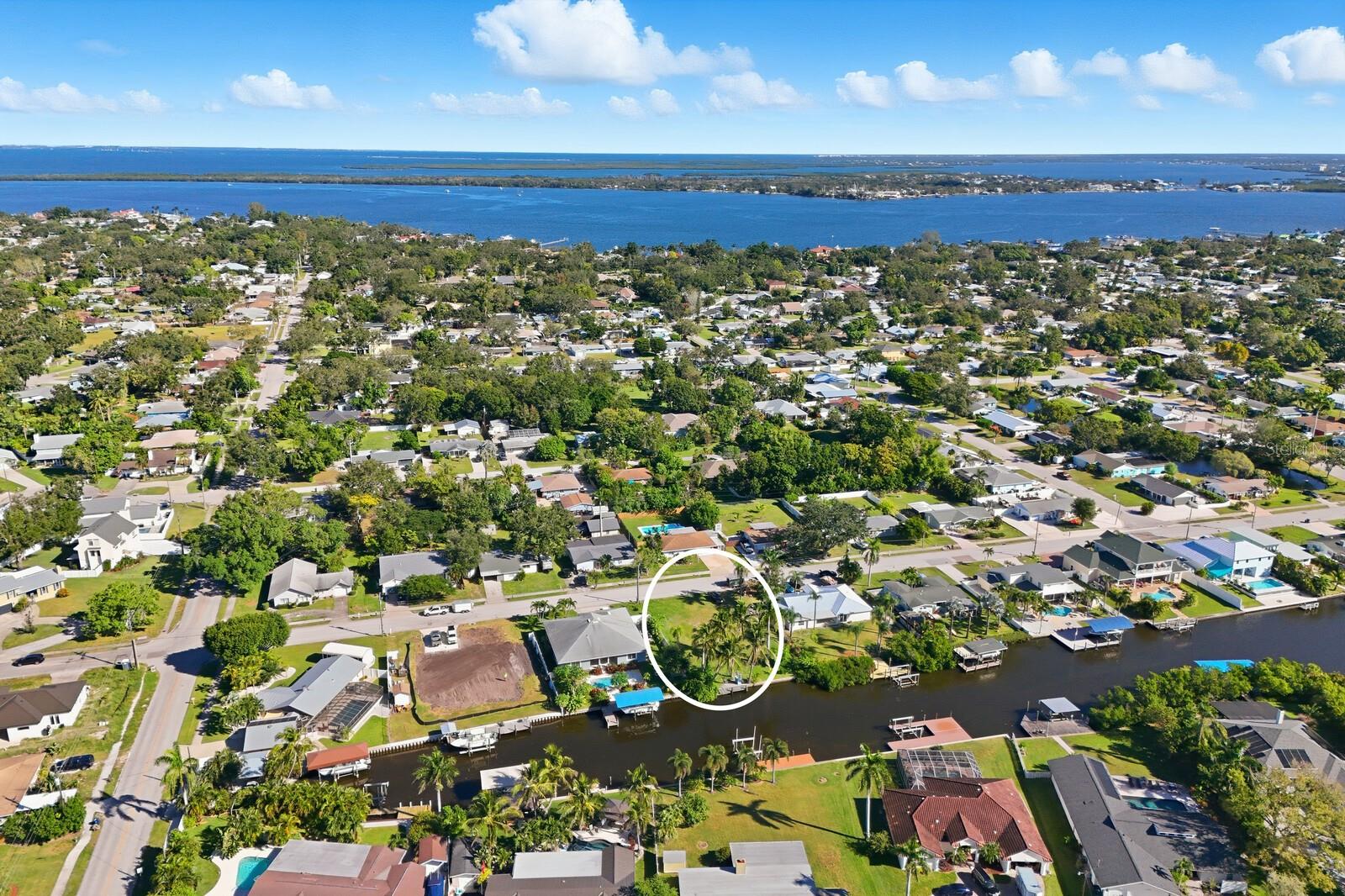 BONAIRE BAYOU - Land