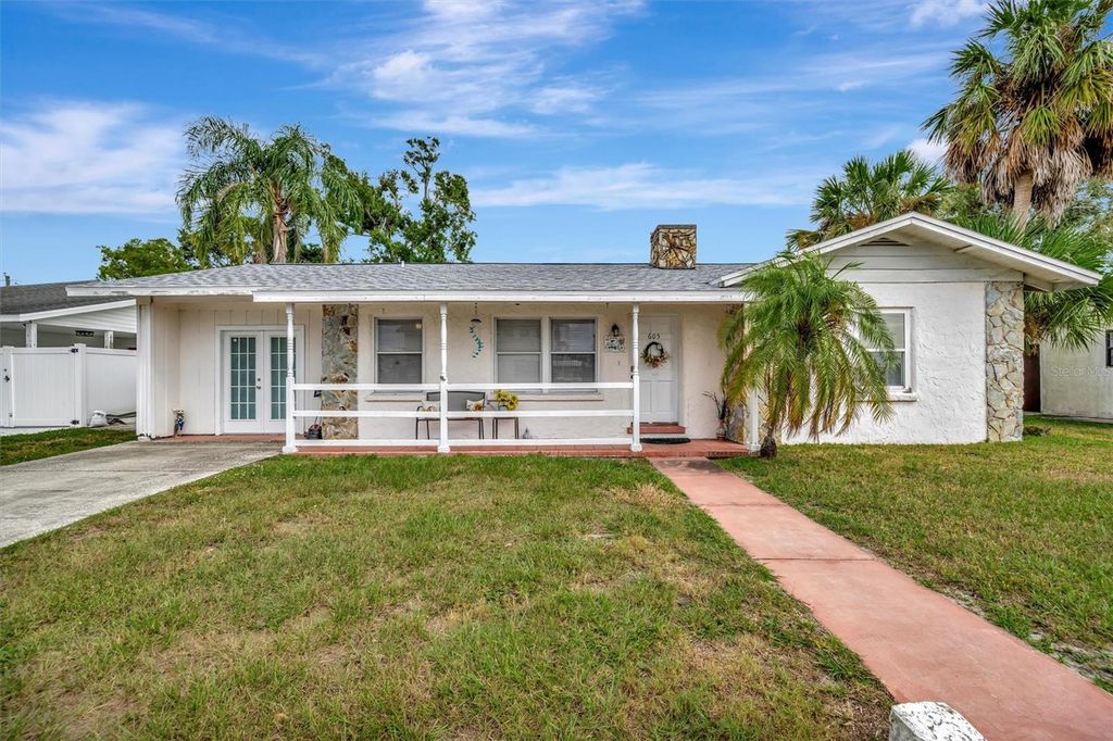 Photo of 605 51st Street W, Bradenton, FL 34209 (MLS # A4669871)