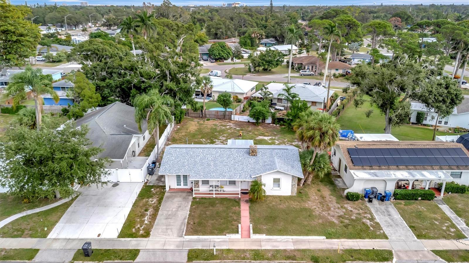 KENILWORTH - Residential