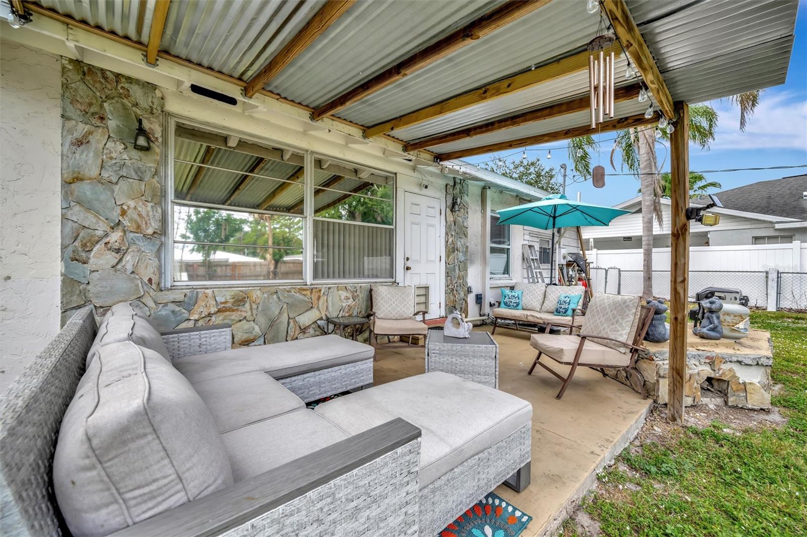 KENILWORTH - Residential