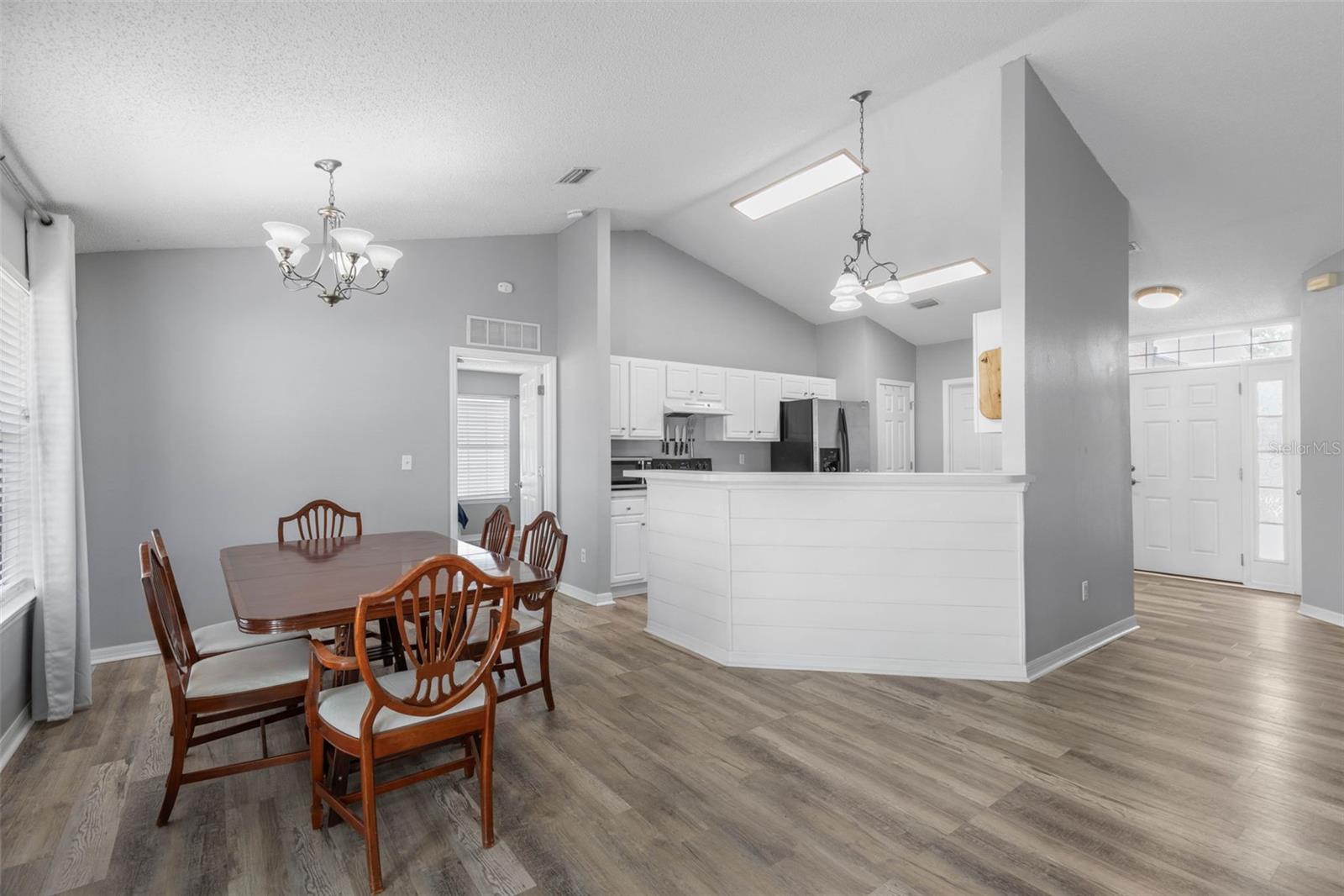 FOREST GROVE BUS CENTER - Residential