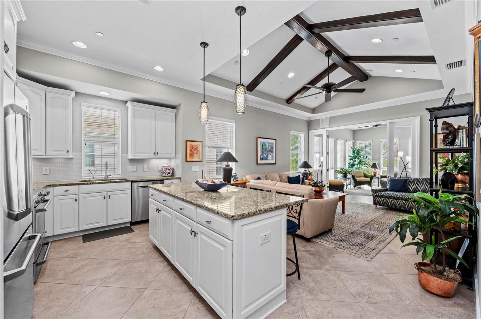 MANGROVE WALK ON HARBOUR ISLE PH 30 - Residential