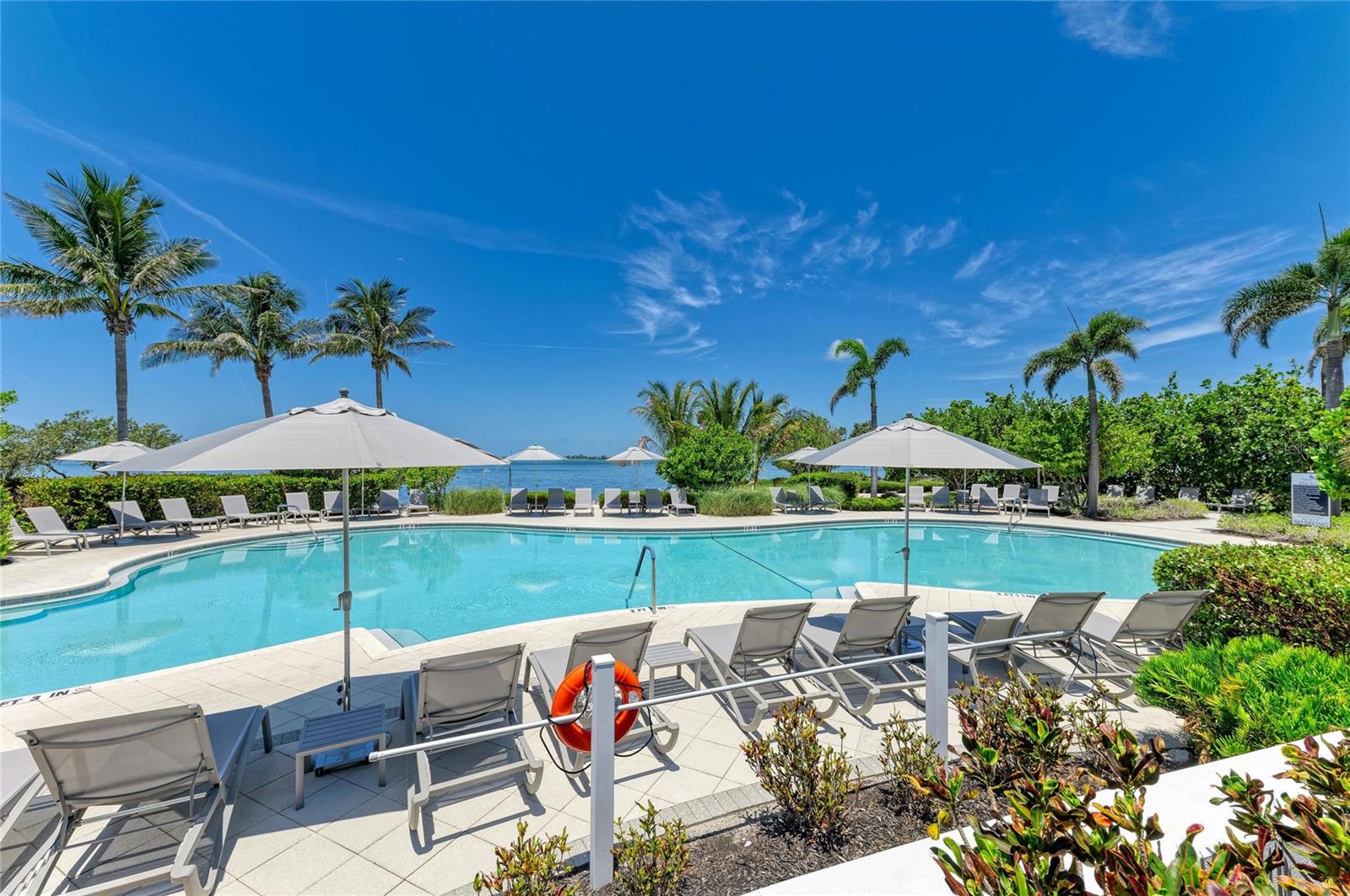 MANGROVE WALK ON HARBOUR ISLE PH 30 - Residential