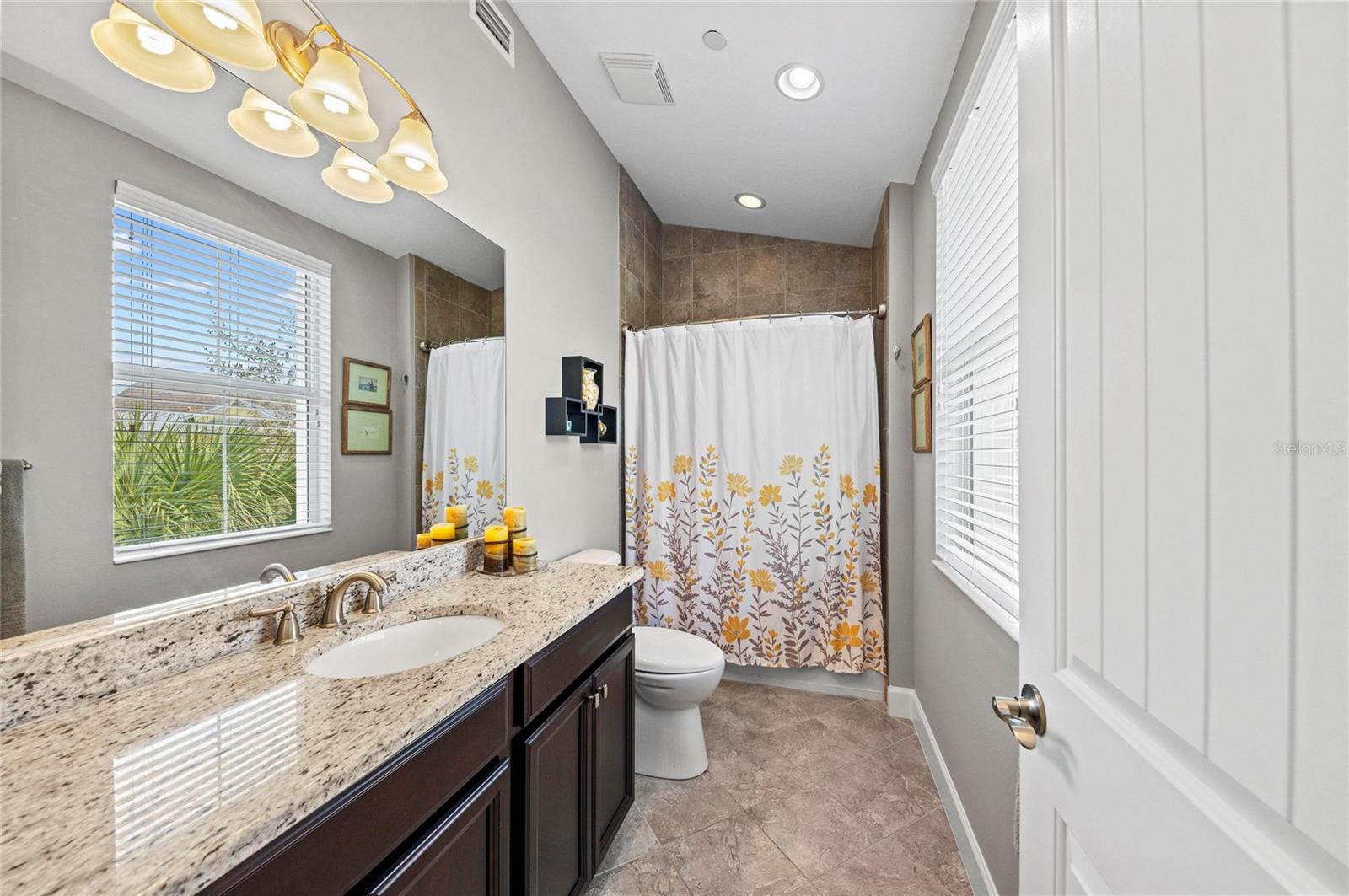 MANGROVE WALK ON HARBOUR ISLE PH 30 - Residential