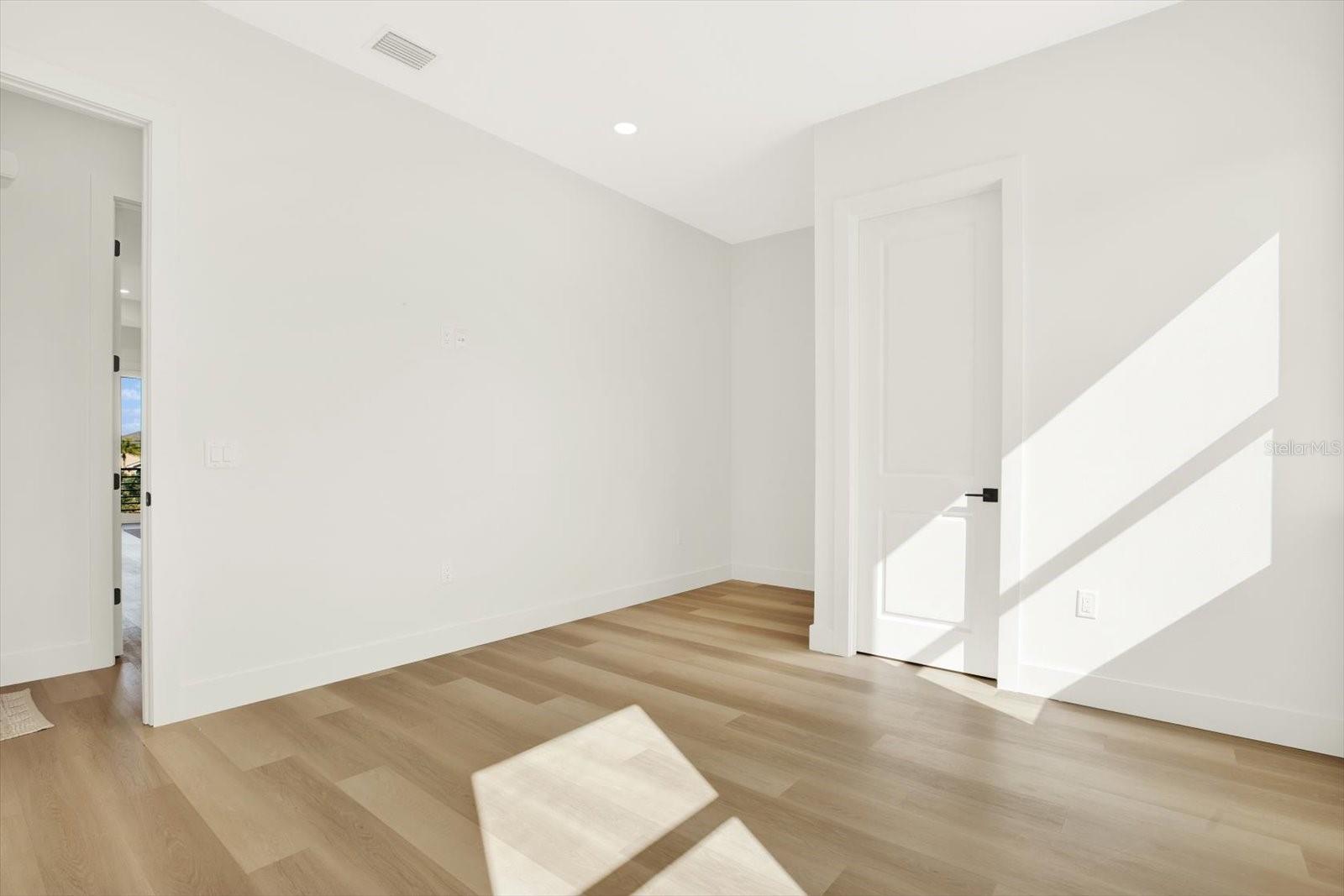 HERNANDO BEACH - Residential