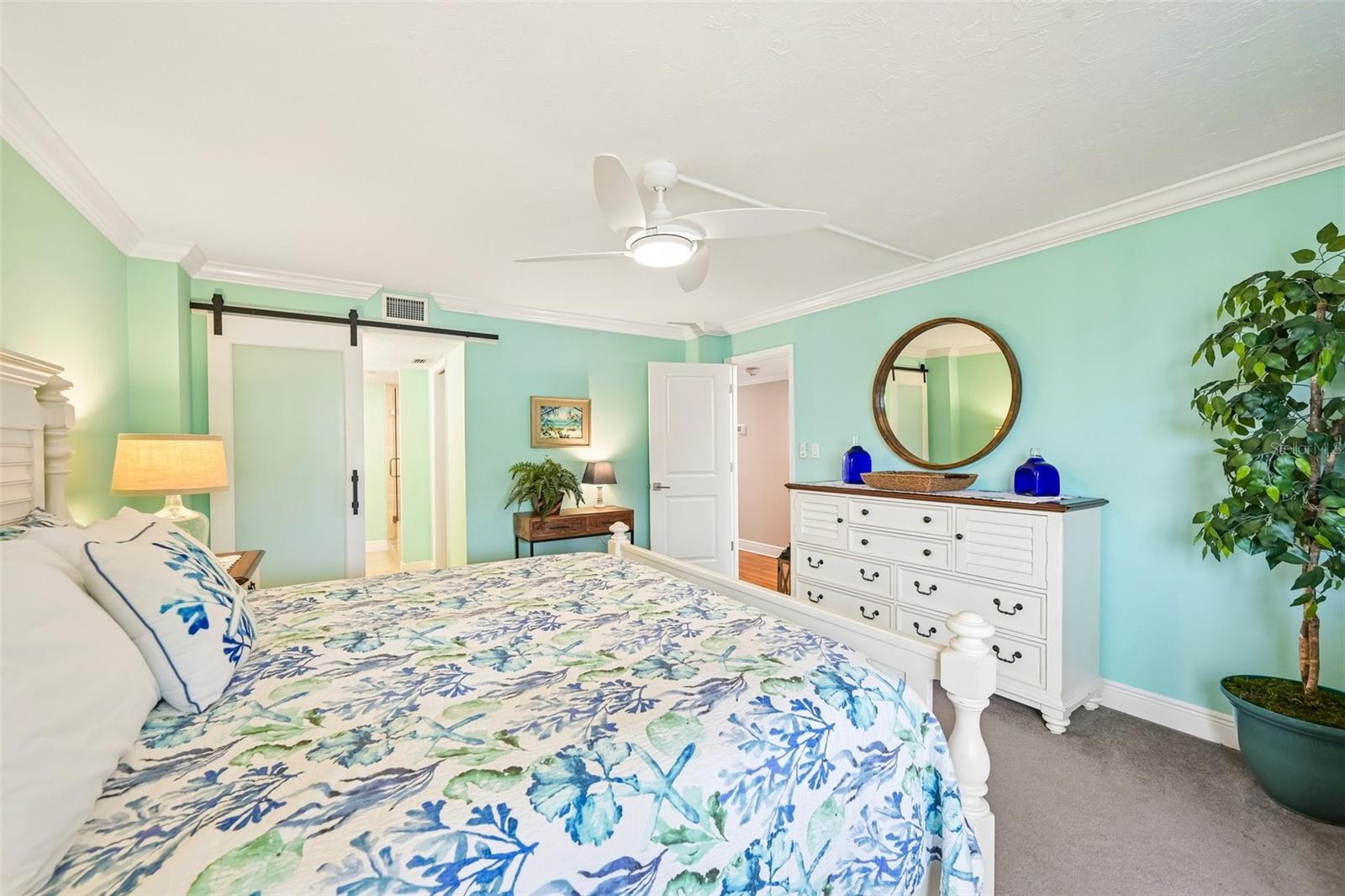 GULF & BAY CLUB PH 4 - Residential