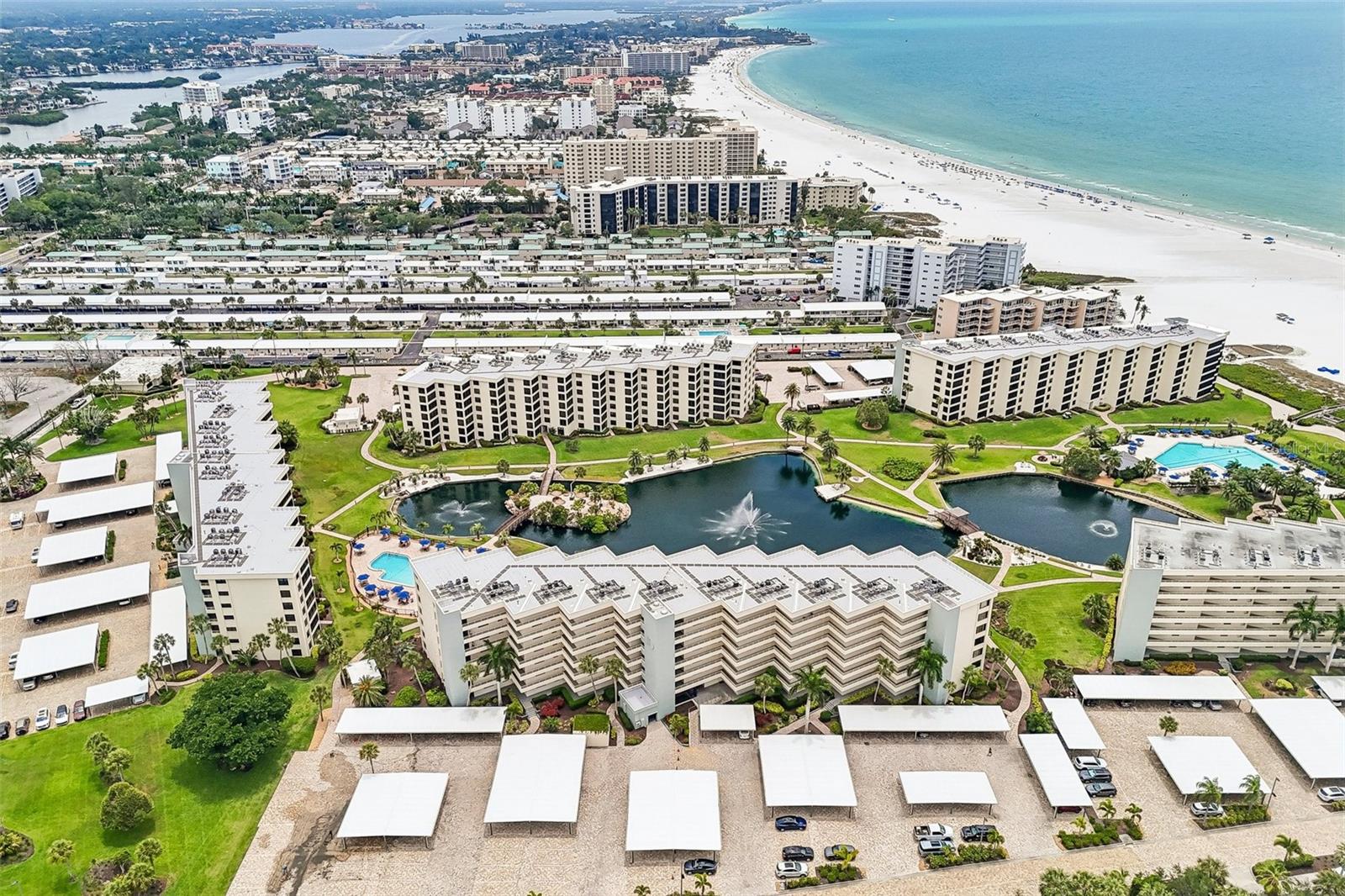 GULF & BAY CLUB PH 4 - Residential