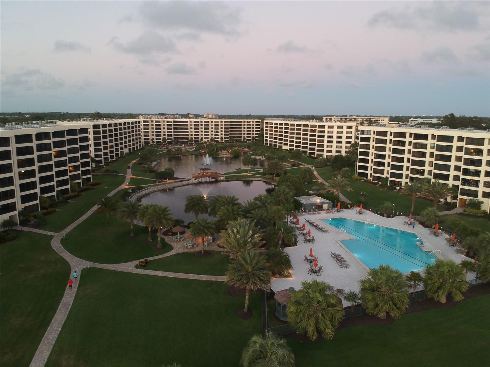 GULF & BAY CLUB PH 4 - Residential