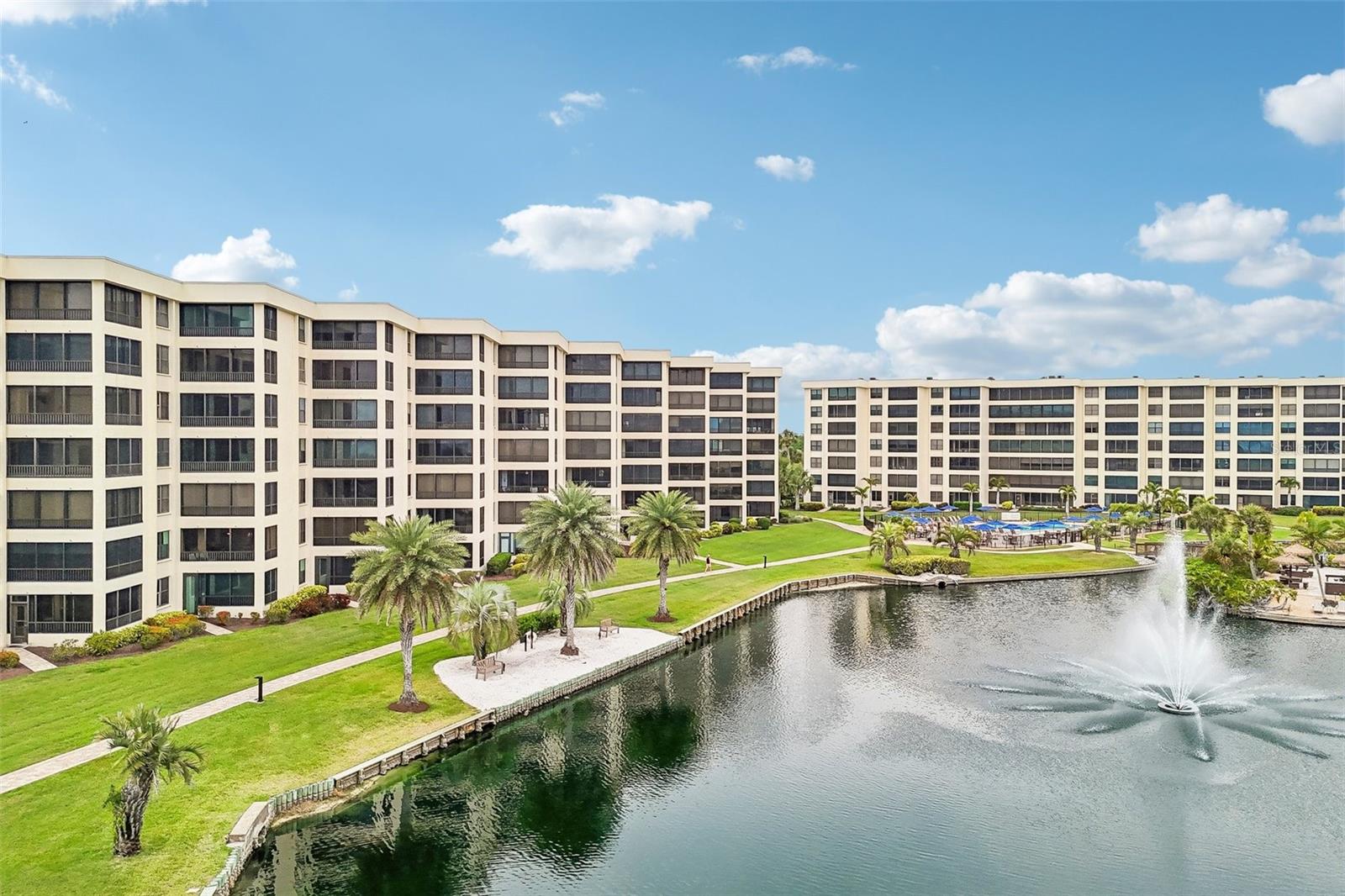GULF & BAY CLUB PH 4 - Residential