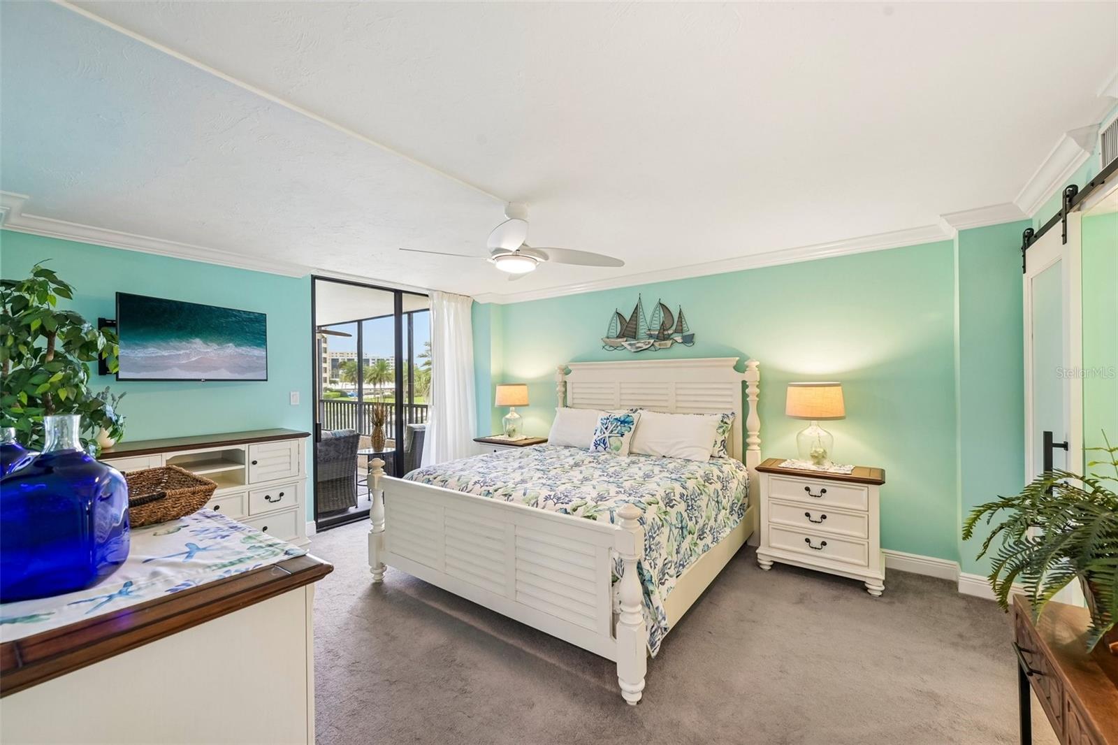 GULF & BAY CLUB PH 4 - Residential