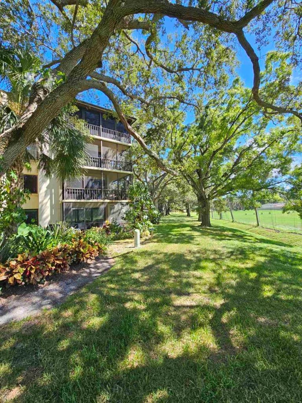 Photo of 700 Starkey Road #622, Largo, FL 33771 (MLS # W7875825)