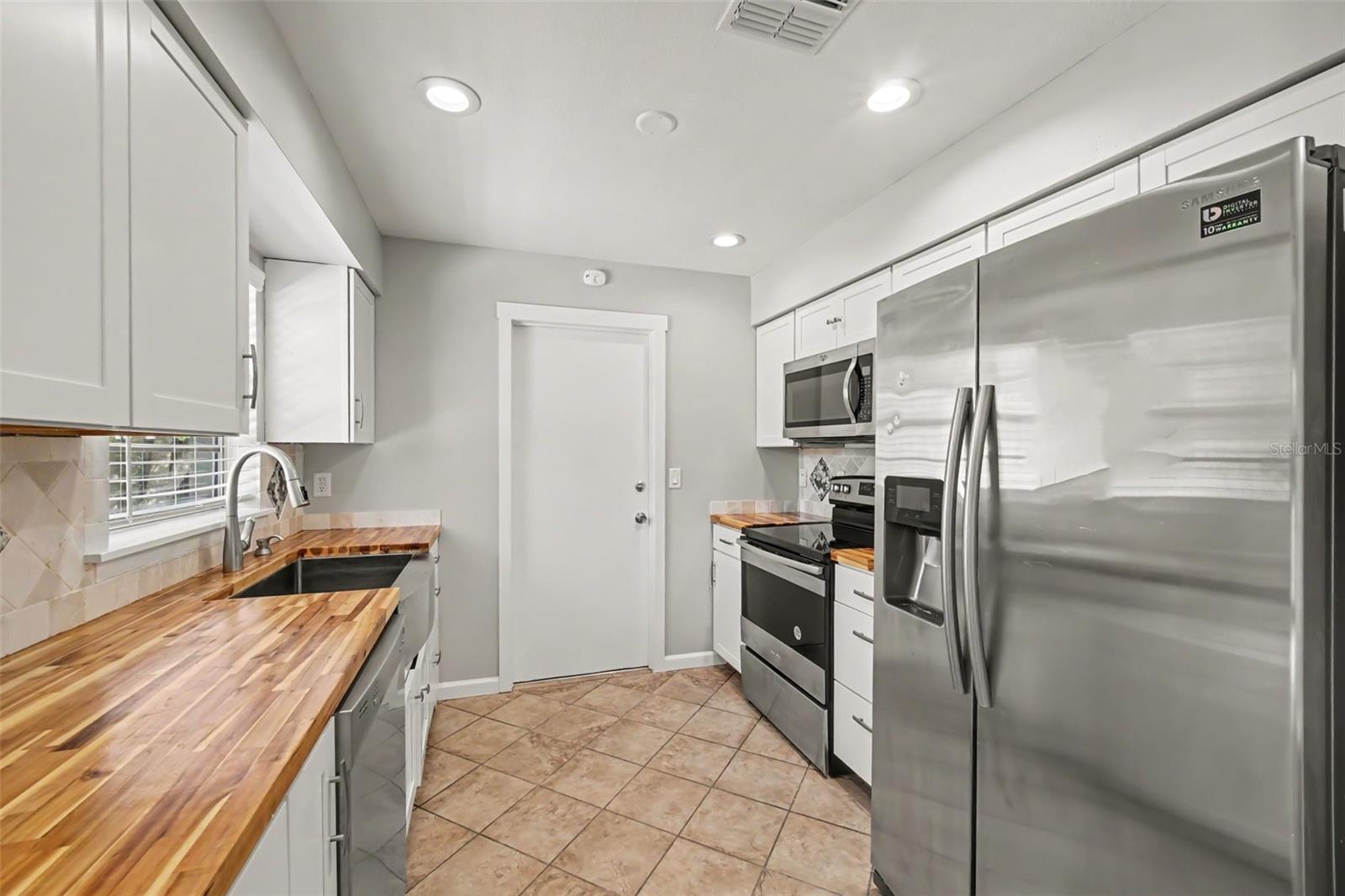 DELTONA LAKES UNIT 42 - Residential